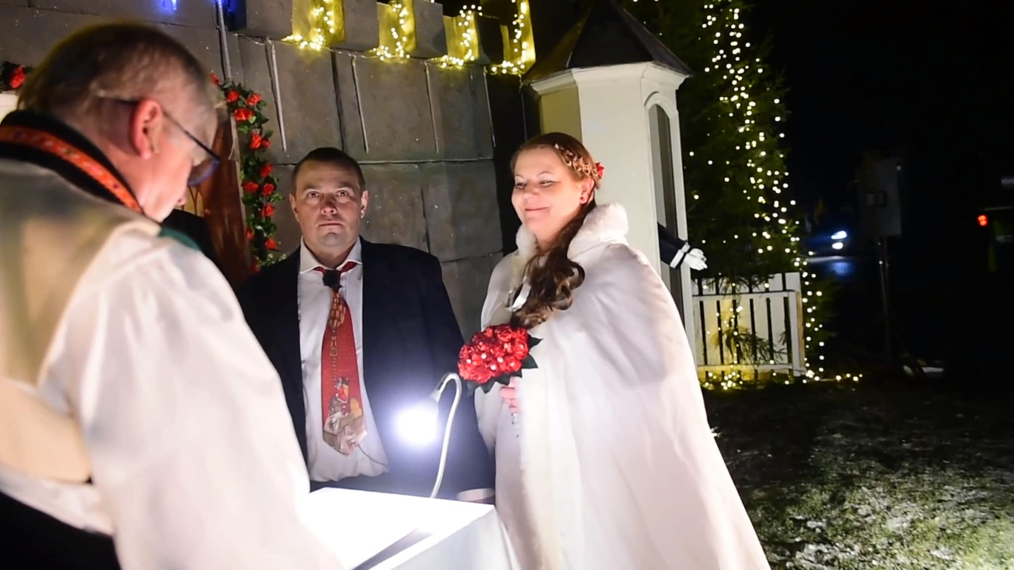 «Julelyskongen» giftet seg
