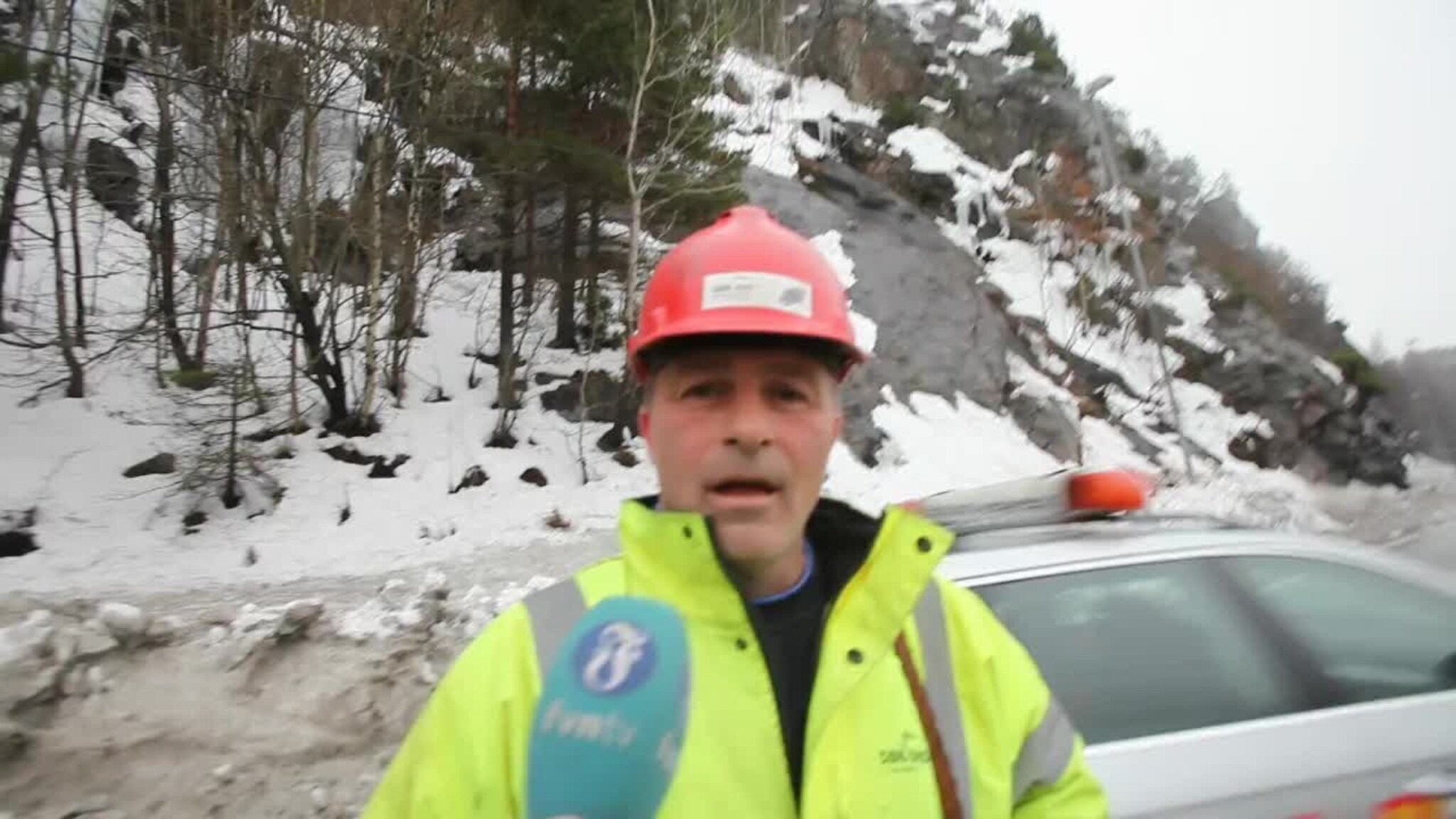 - Isen sitter vanvittig godt