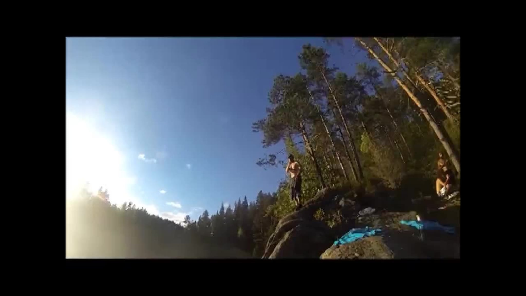 Backflip fra fjellsiden