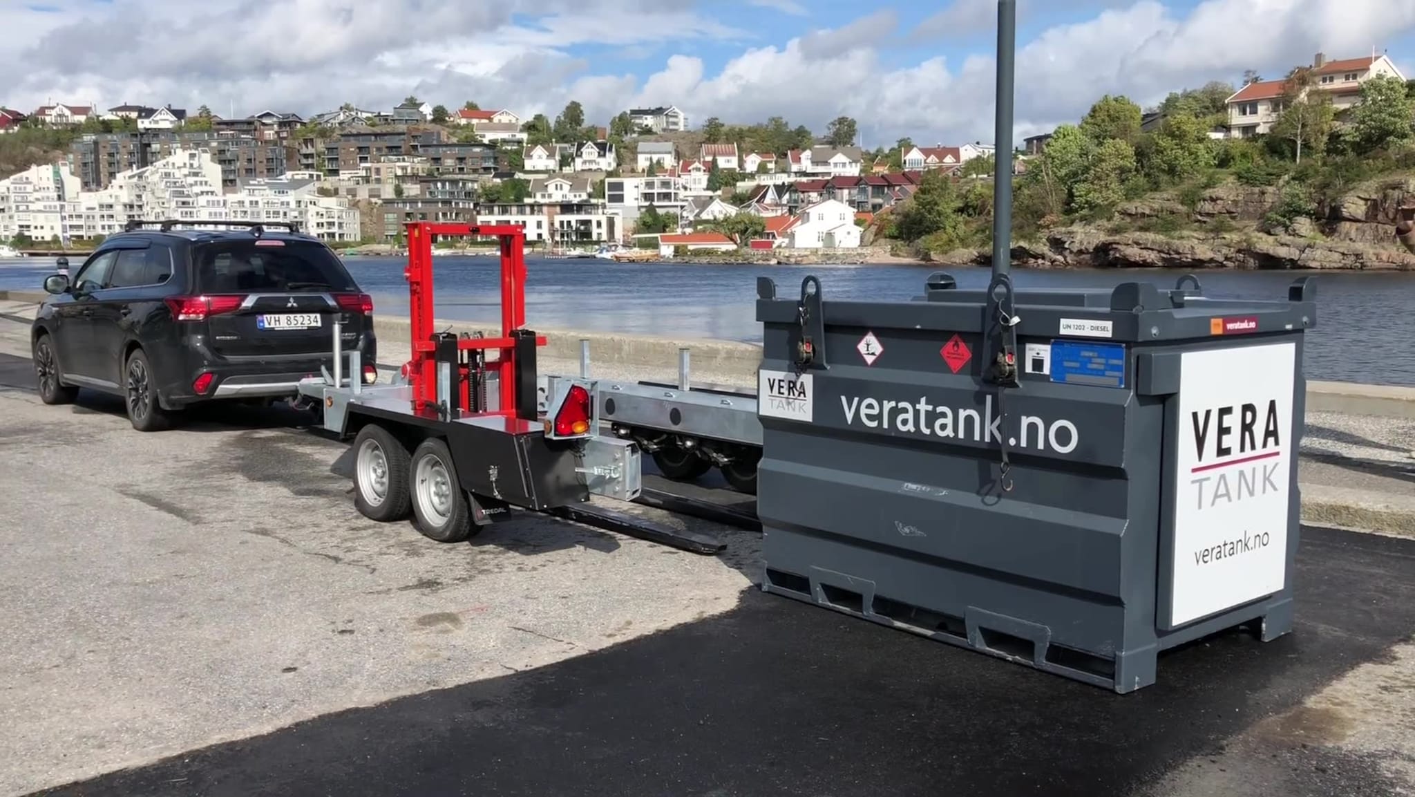 Kombinasjon av tilhenger og gaffeltruck