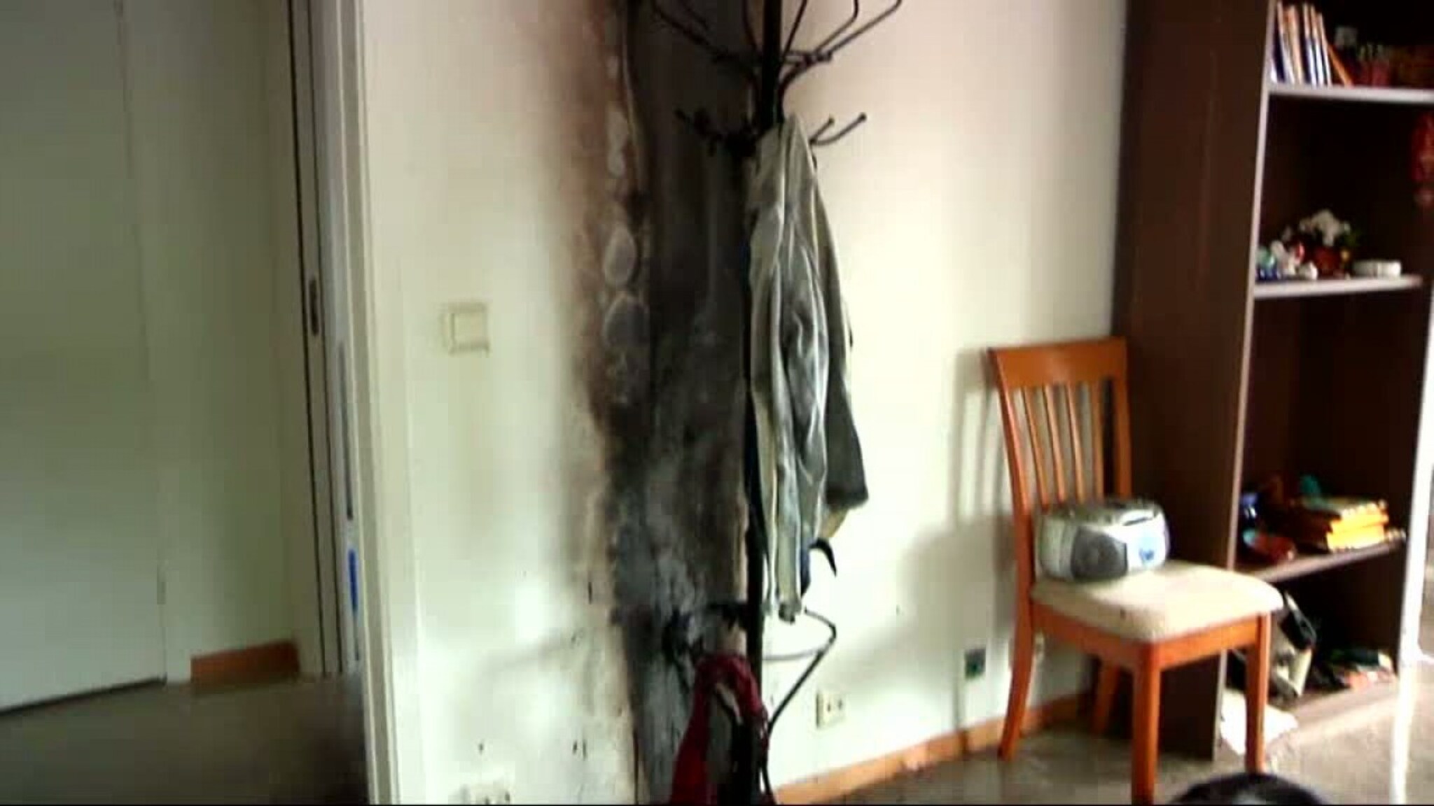 Satte fyr på jakke på Grim