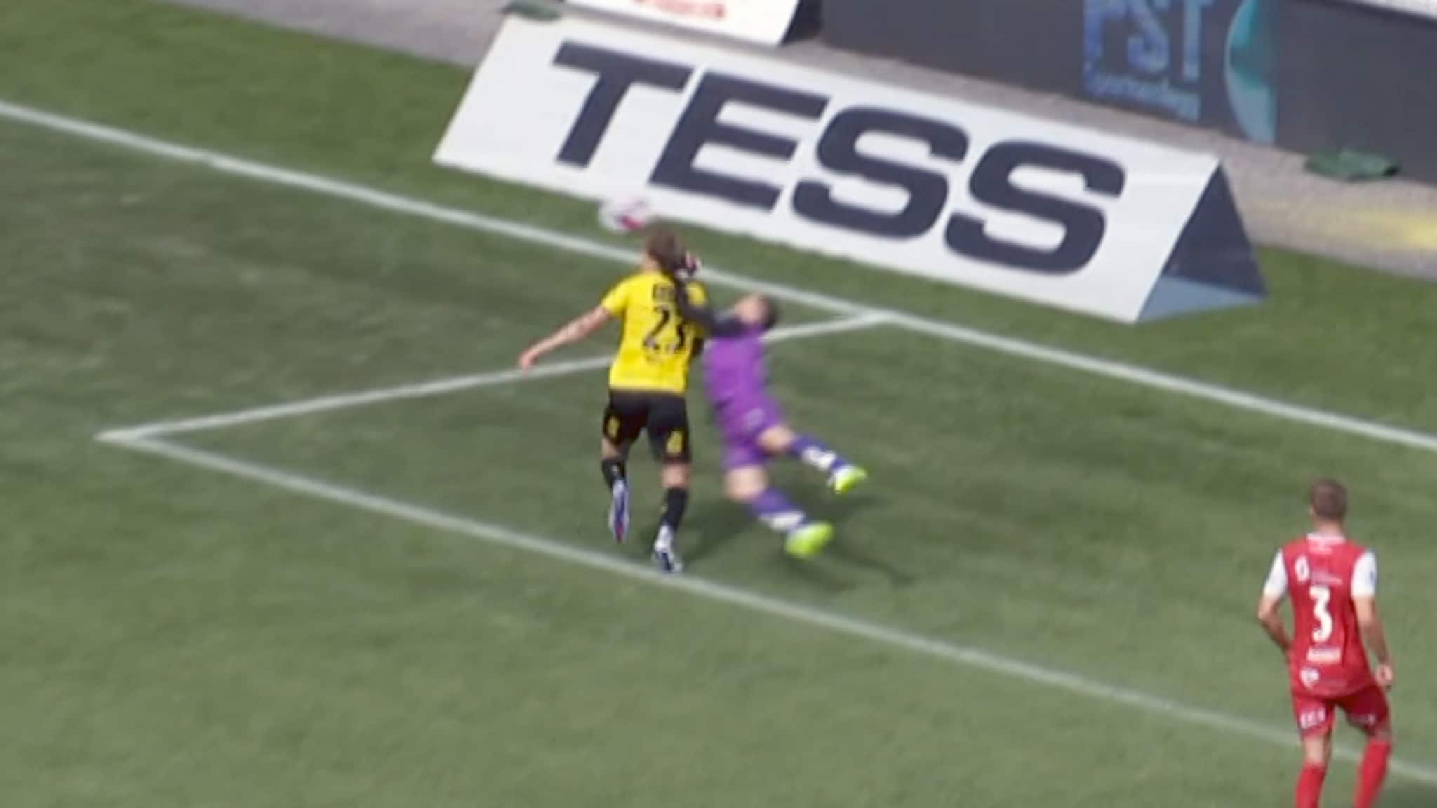 VIDEO: Blir Start snytt for straffe her?