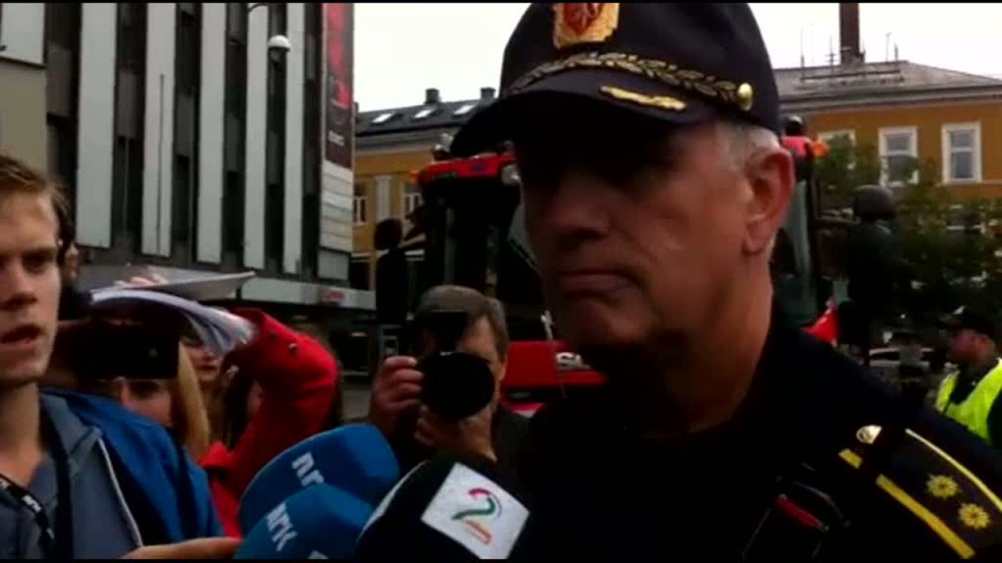 Politiet informerer etter eksplosjonen i Regjeringskvartalet i Oslo