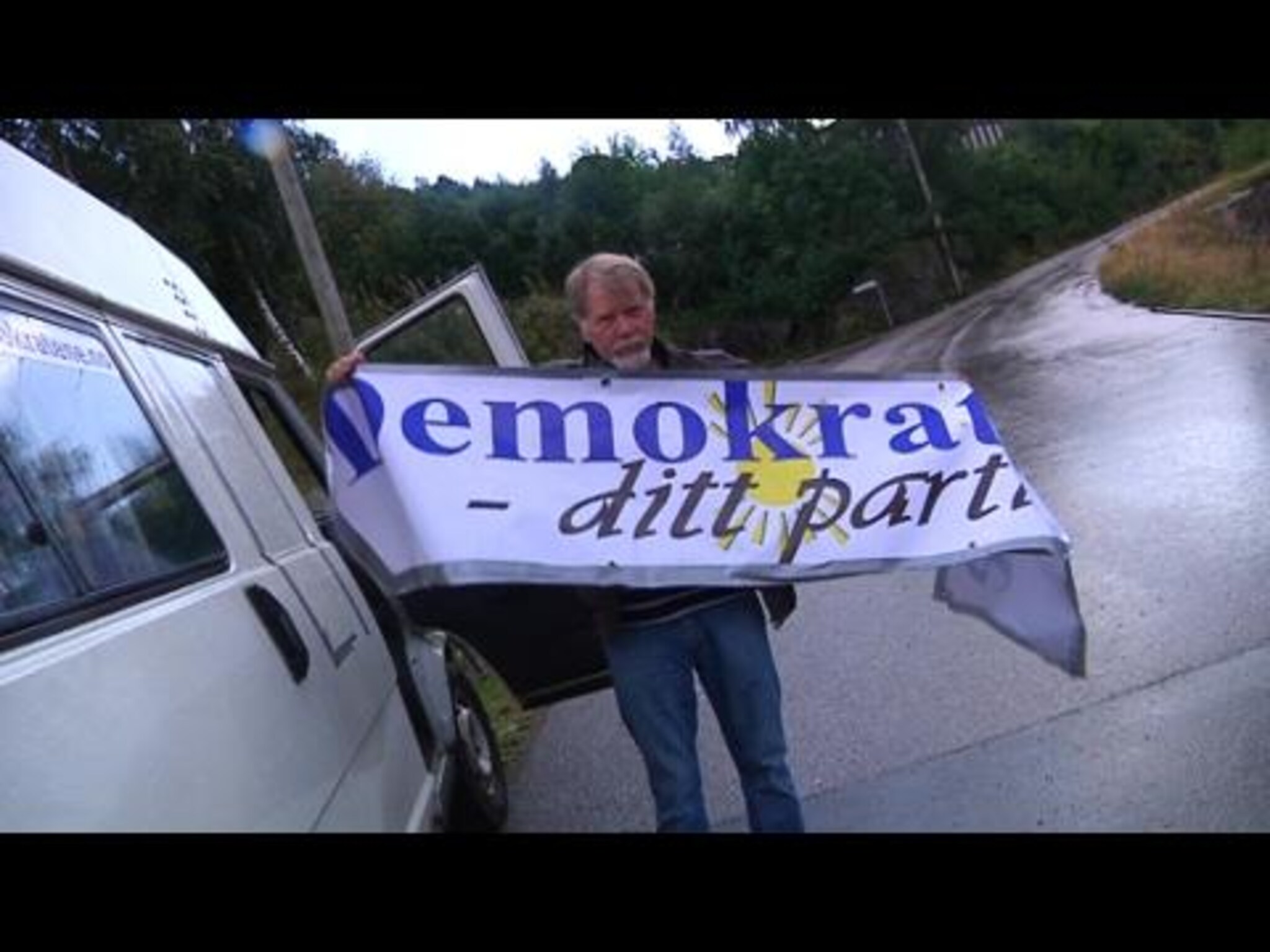 Demokratene utsatt for hæverk