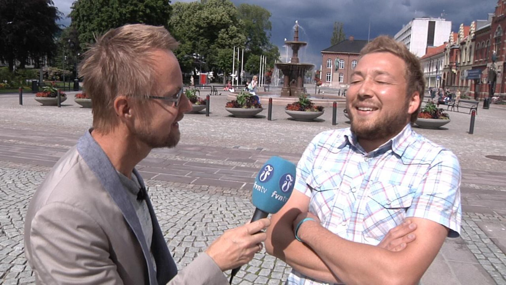 Hvorfor går Jim rundt i underbuksene?