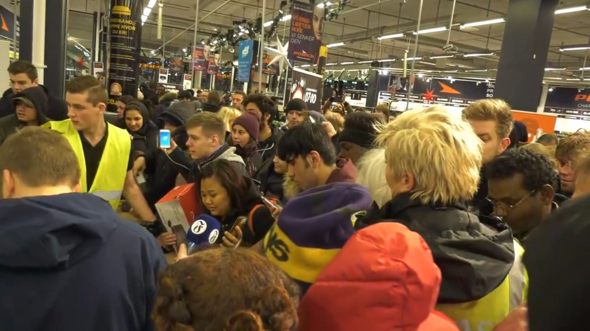 Gjenopplev Black Friday-kaoset på Sørlandssenteret