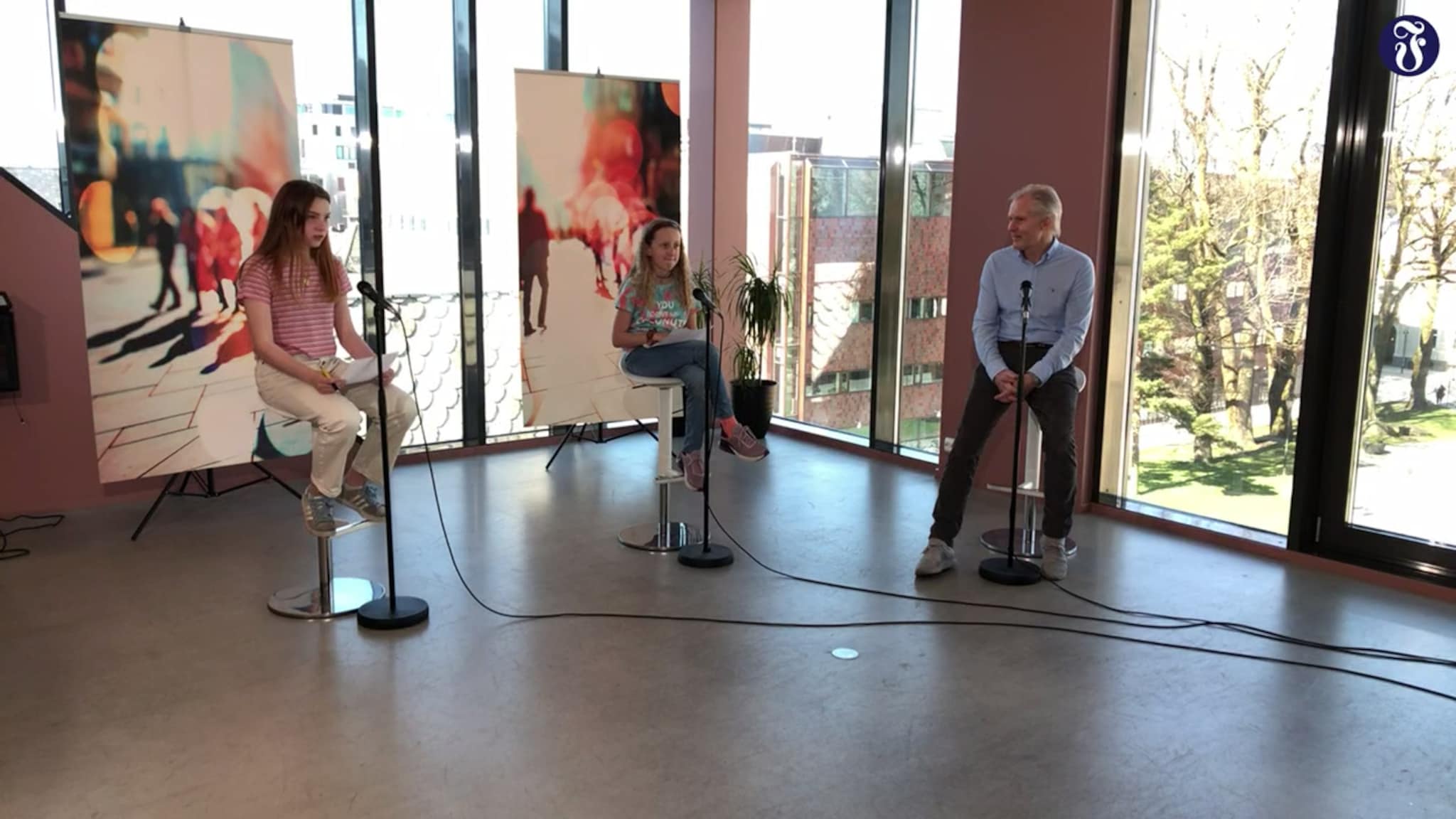 DIREKTE: Se TV-sendingen for barn og unge om korona