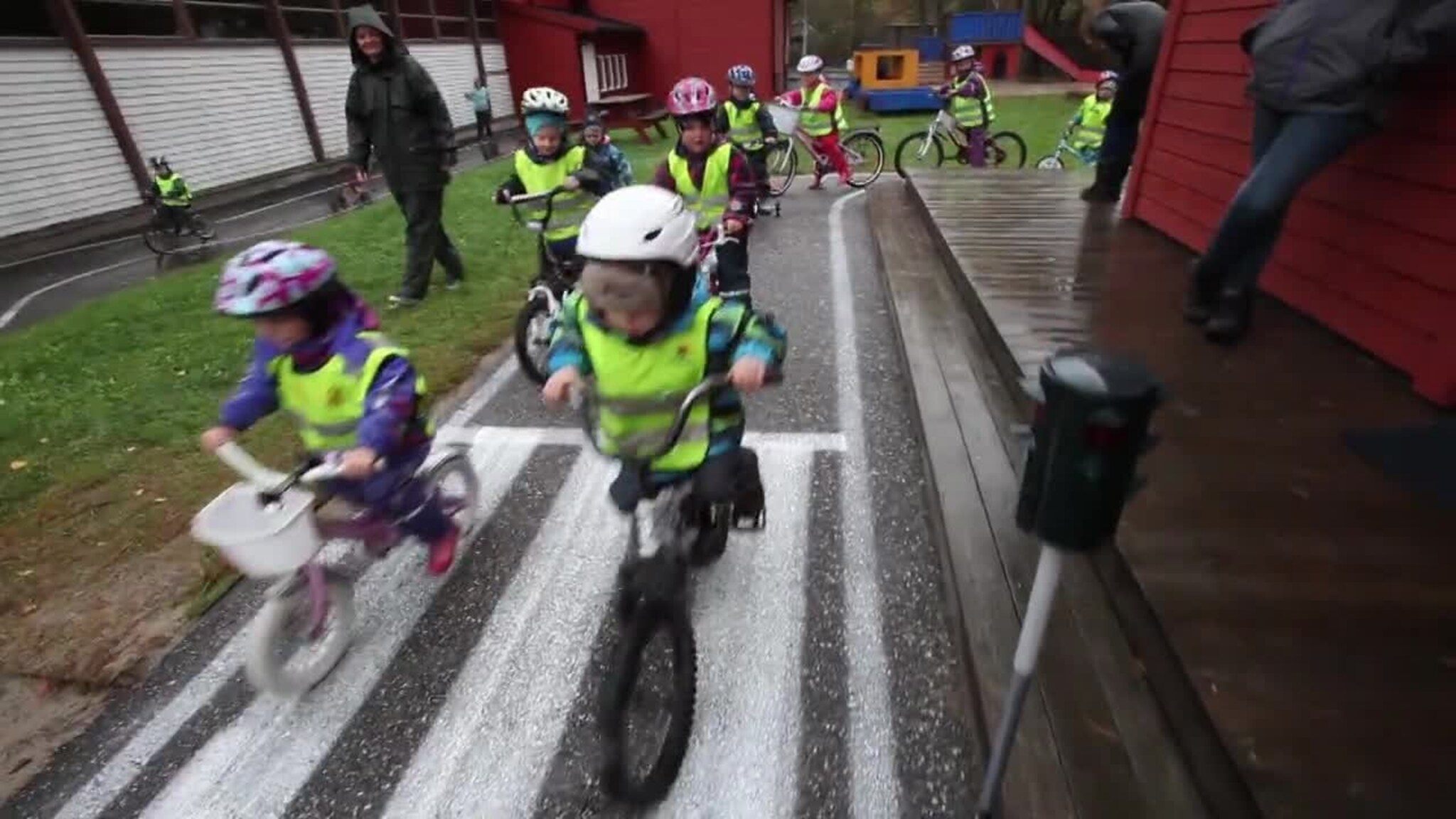 Konsmo barnehage åpner trafikkbane