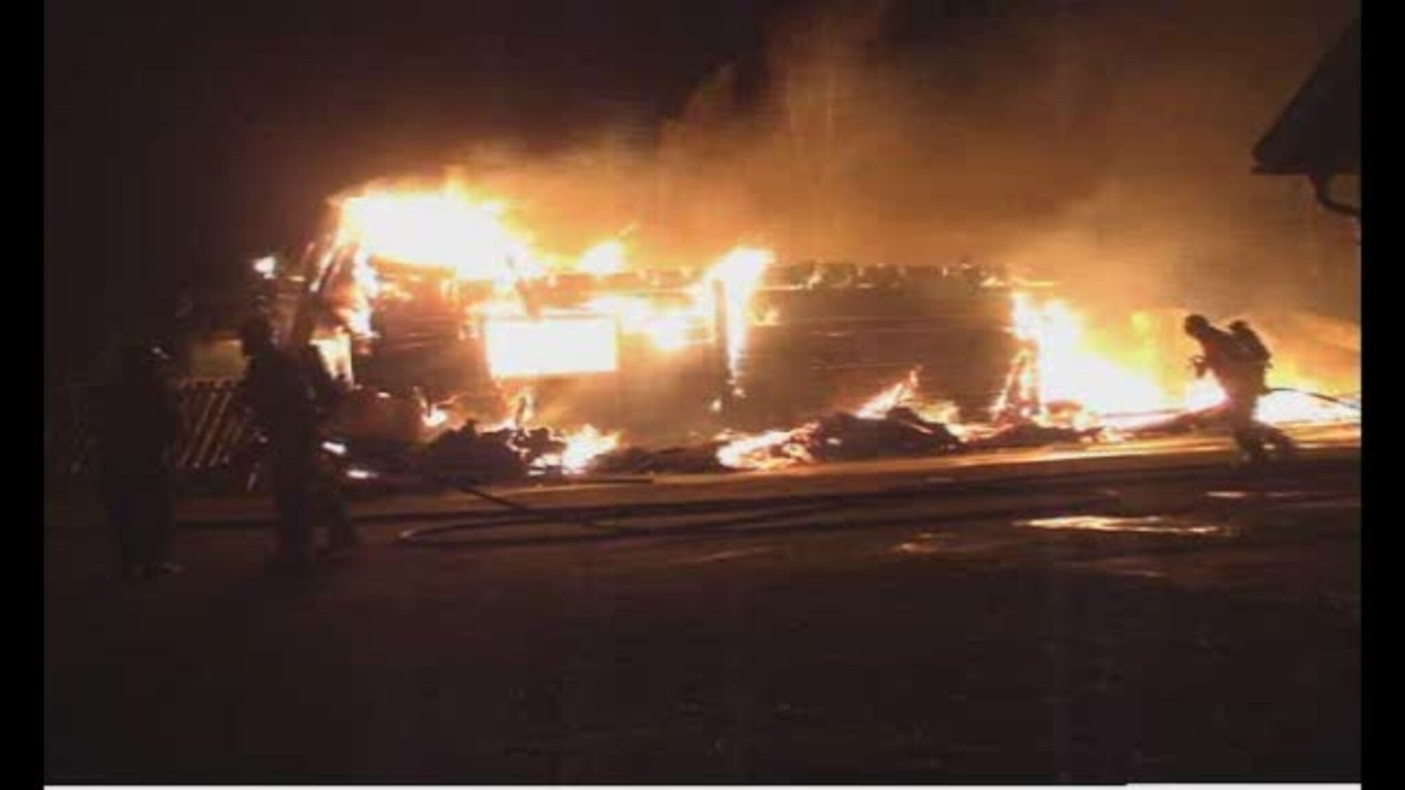 Brann i hestebutikken Horze