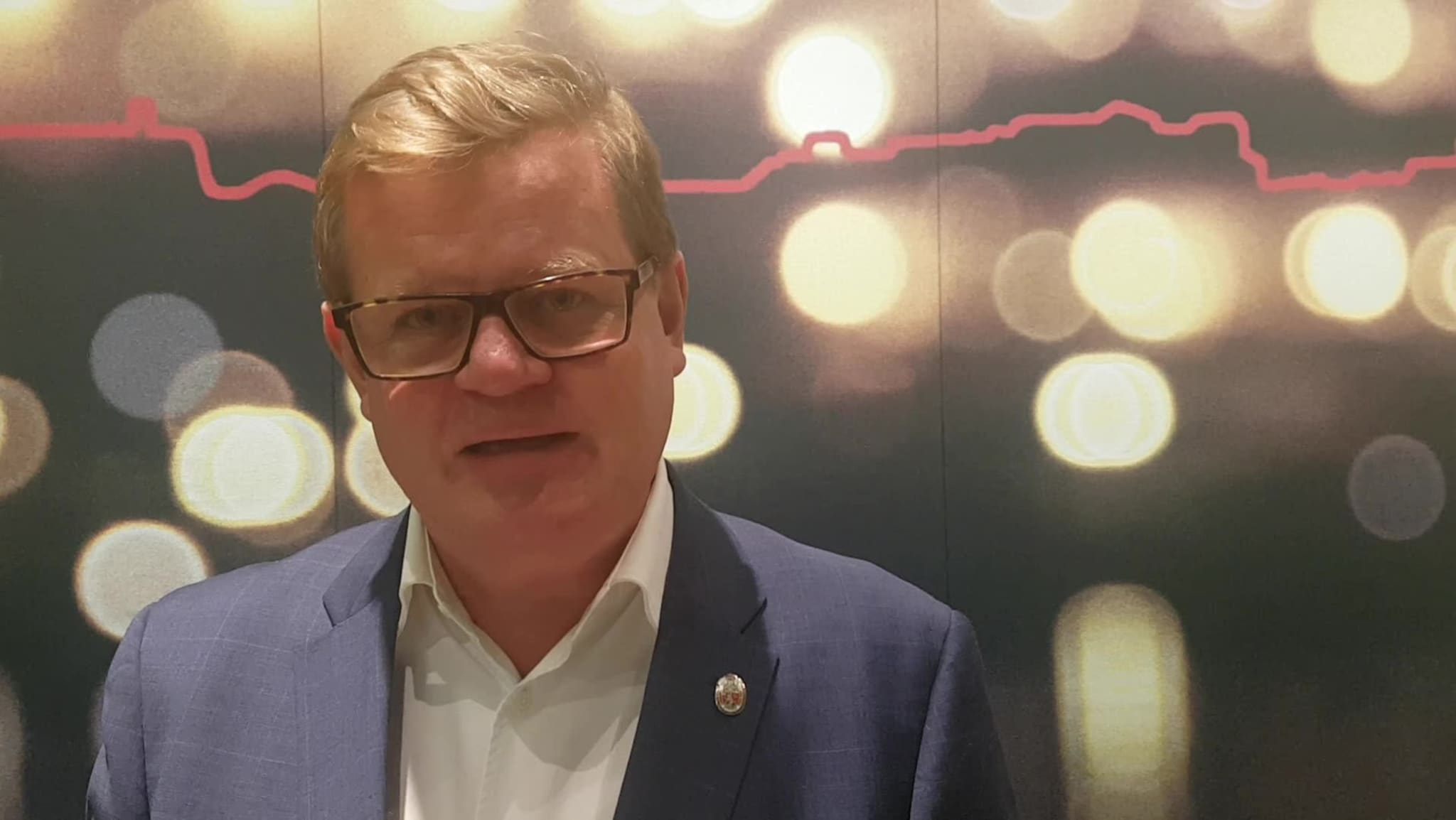 Se ordførerens hilsen til Elton John