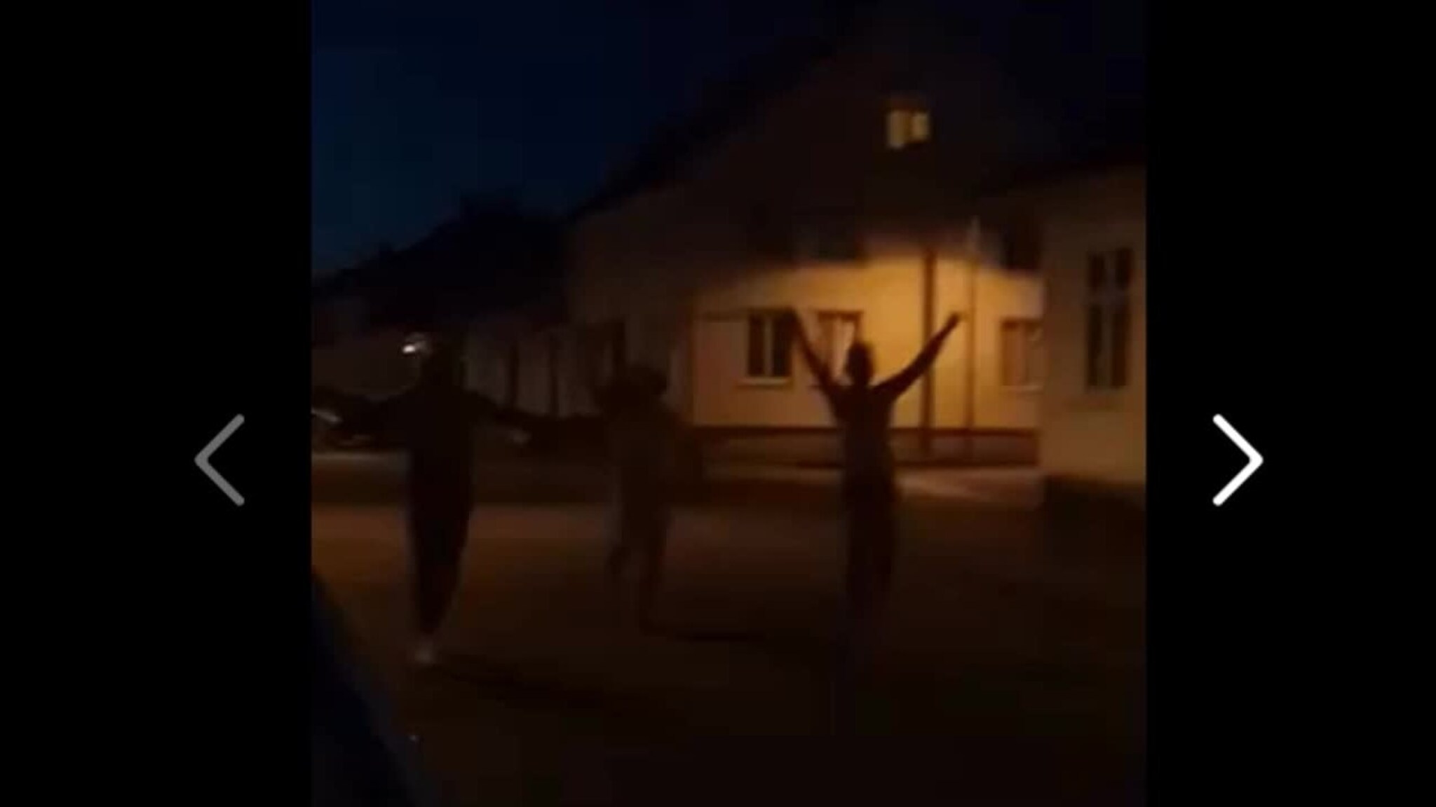 Her feirer Start-spillerne i bare undertøyet