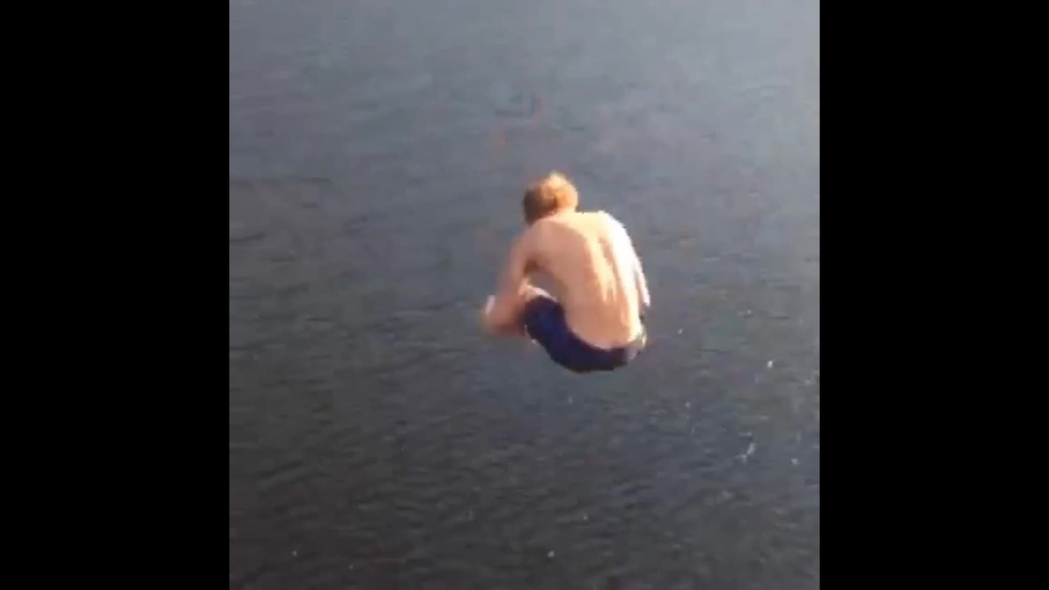 Dobbel salto med skru.