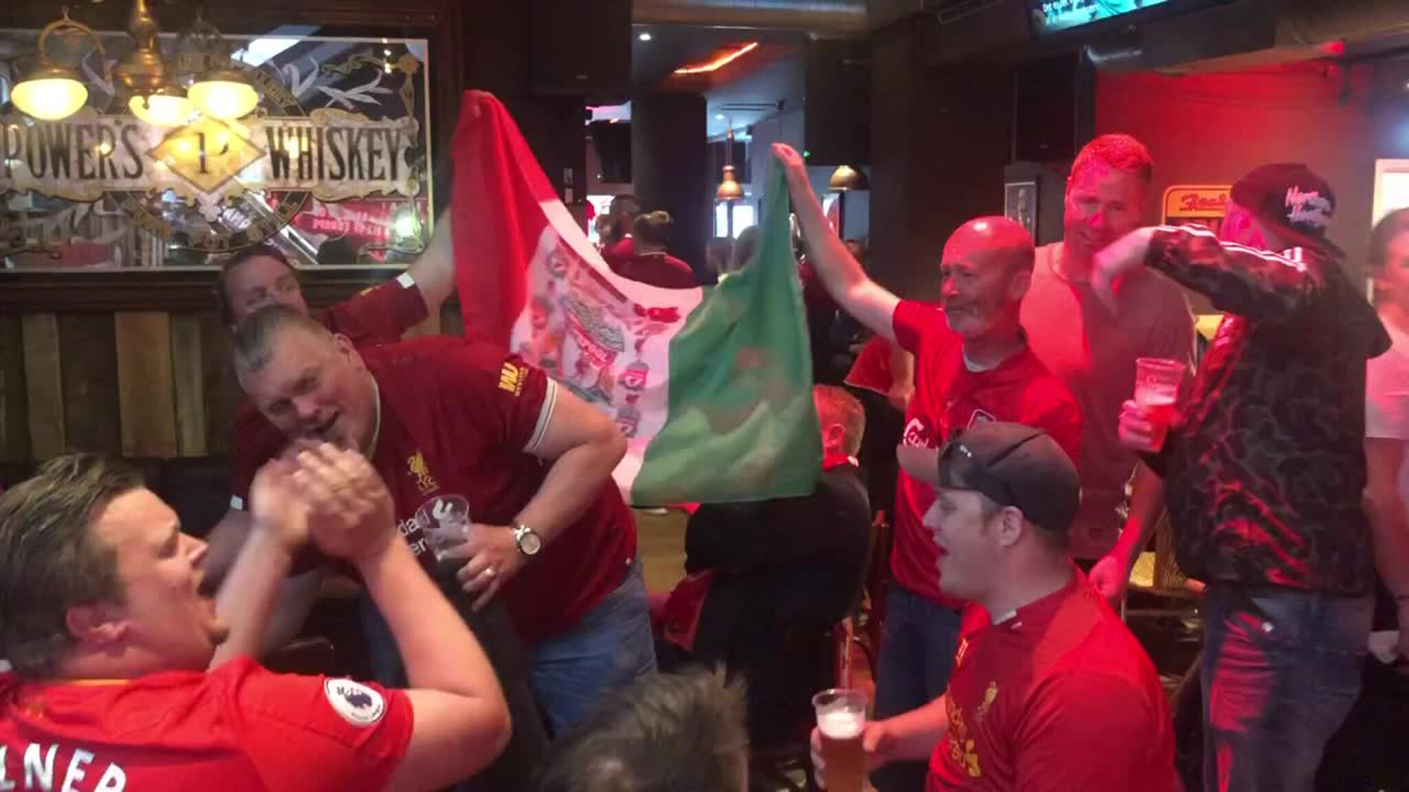 Her lader Liverpool-fansen opp