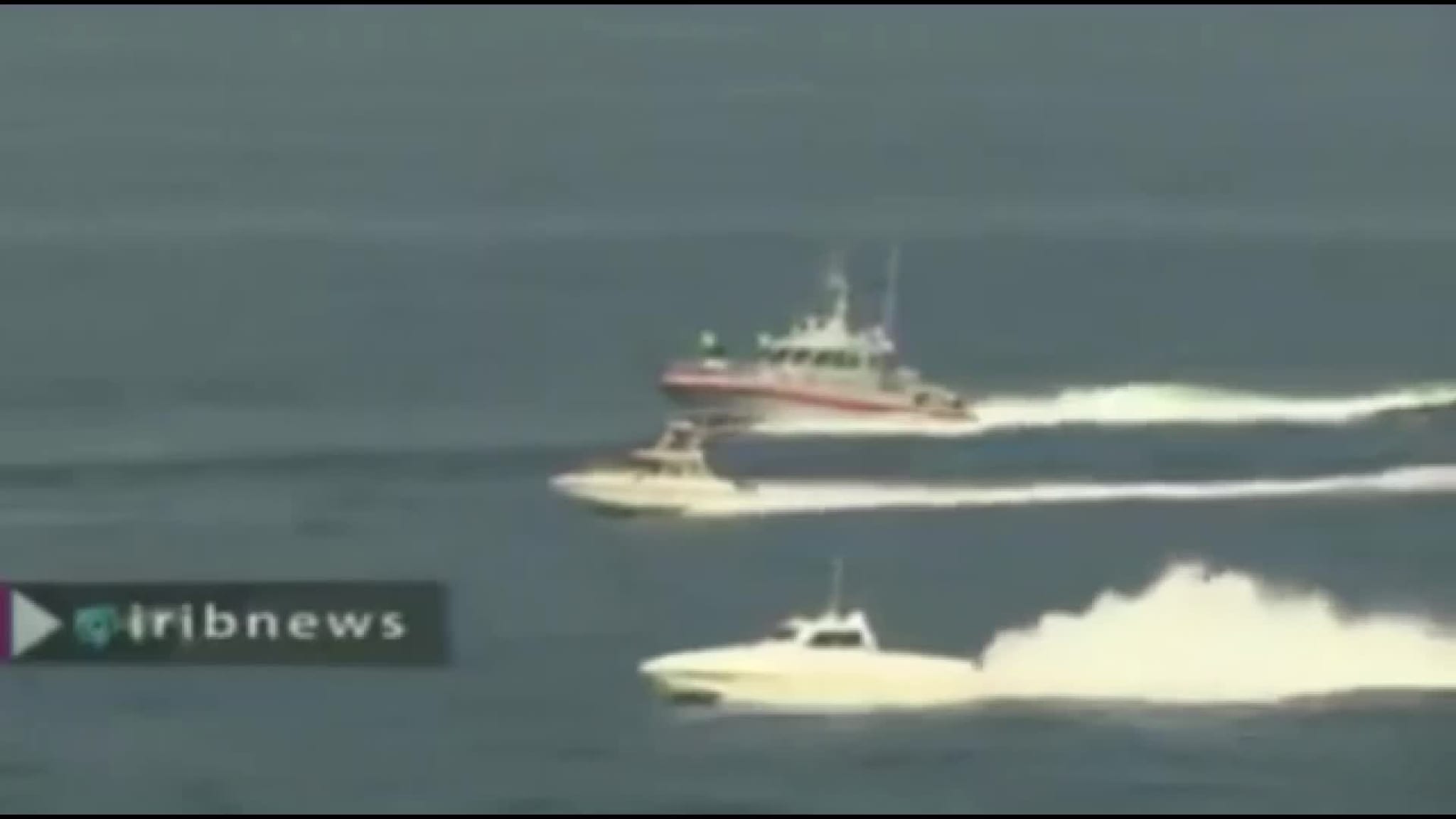 Revolusjonsgarden følger etter amerikansk hangarskip