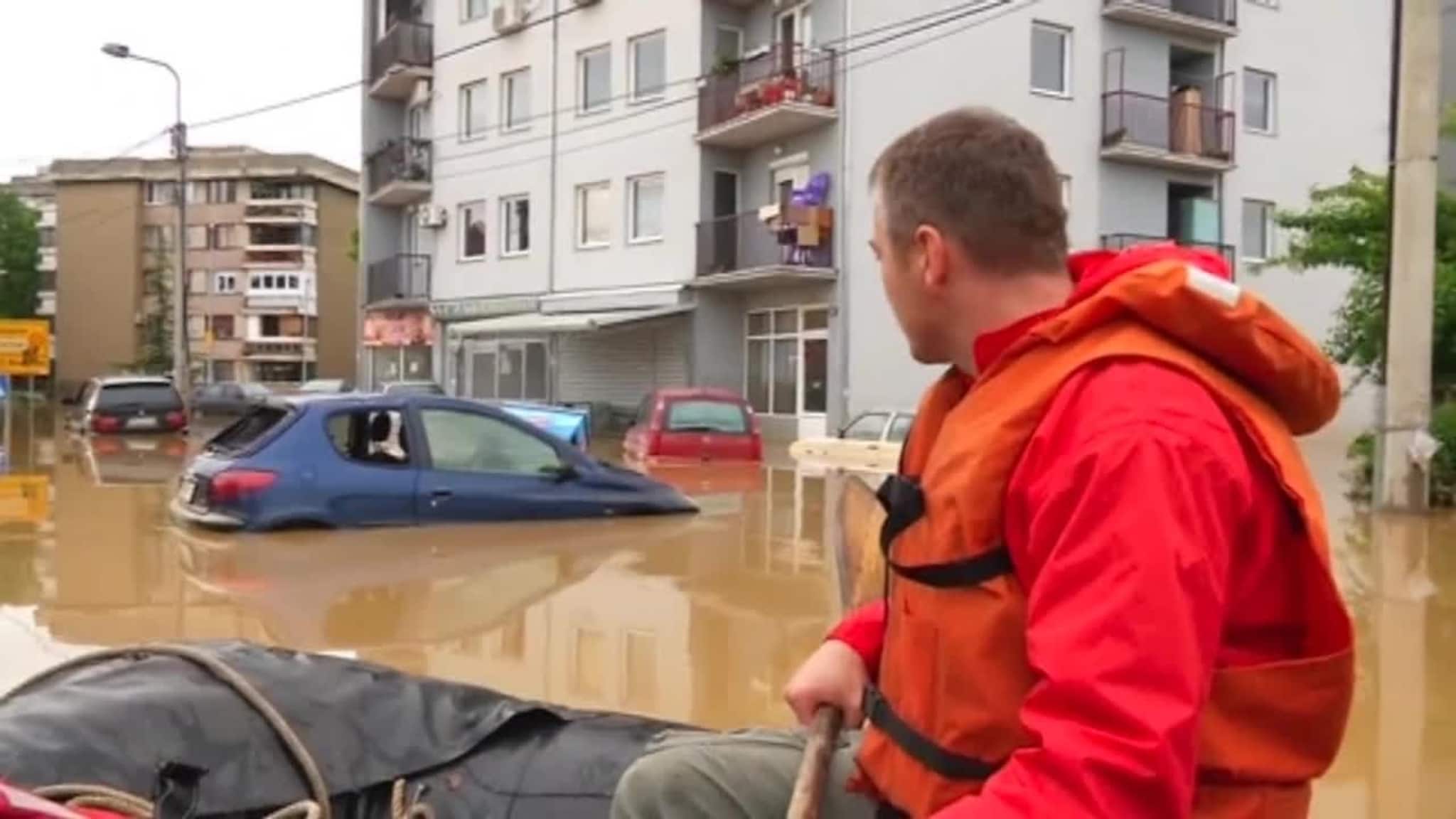 Dødstallene stiger etter flom i Bosnia og Serbia