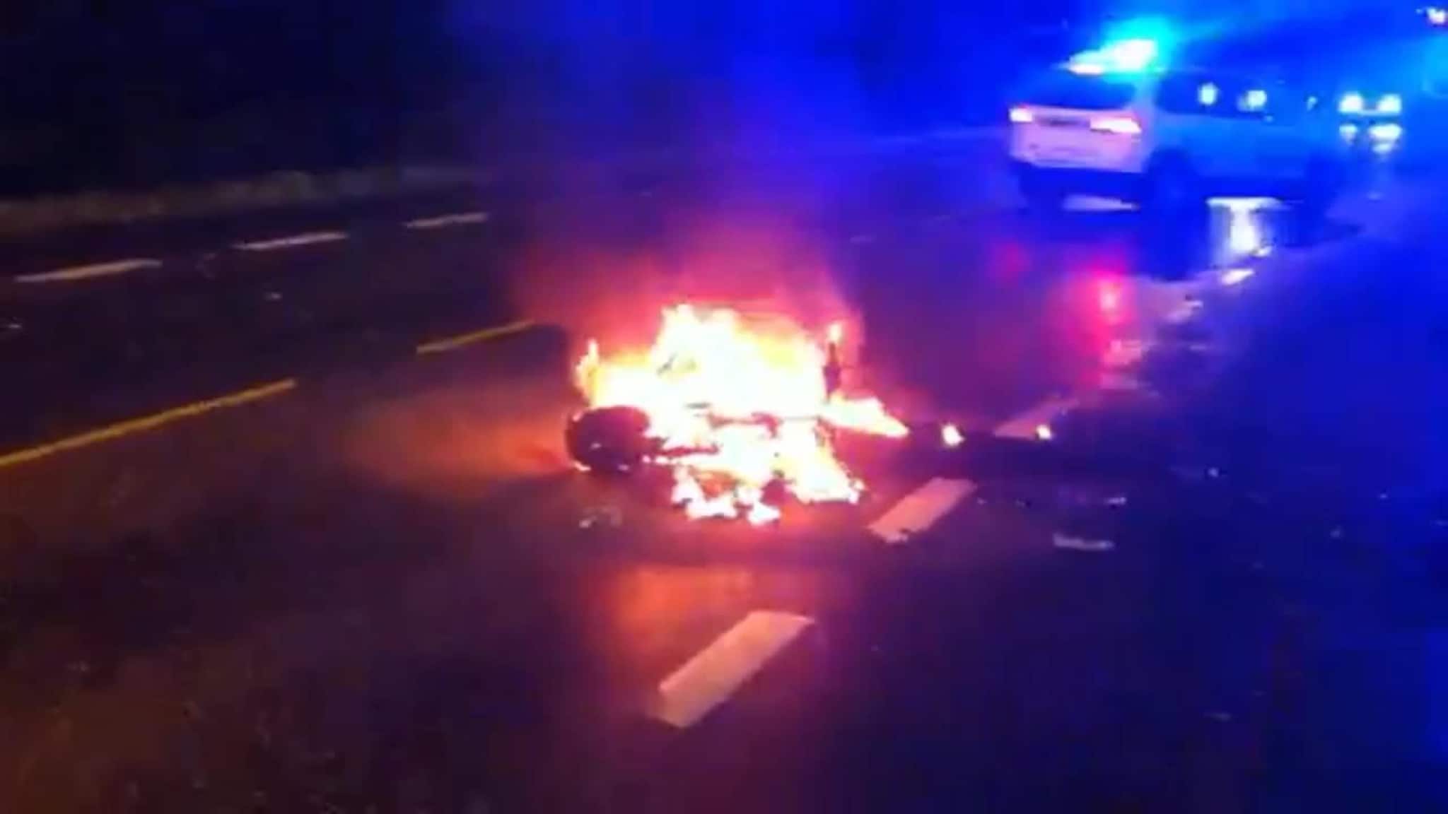 Moped tok fyr etter kollisjon