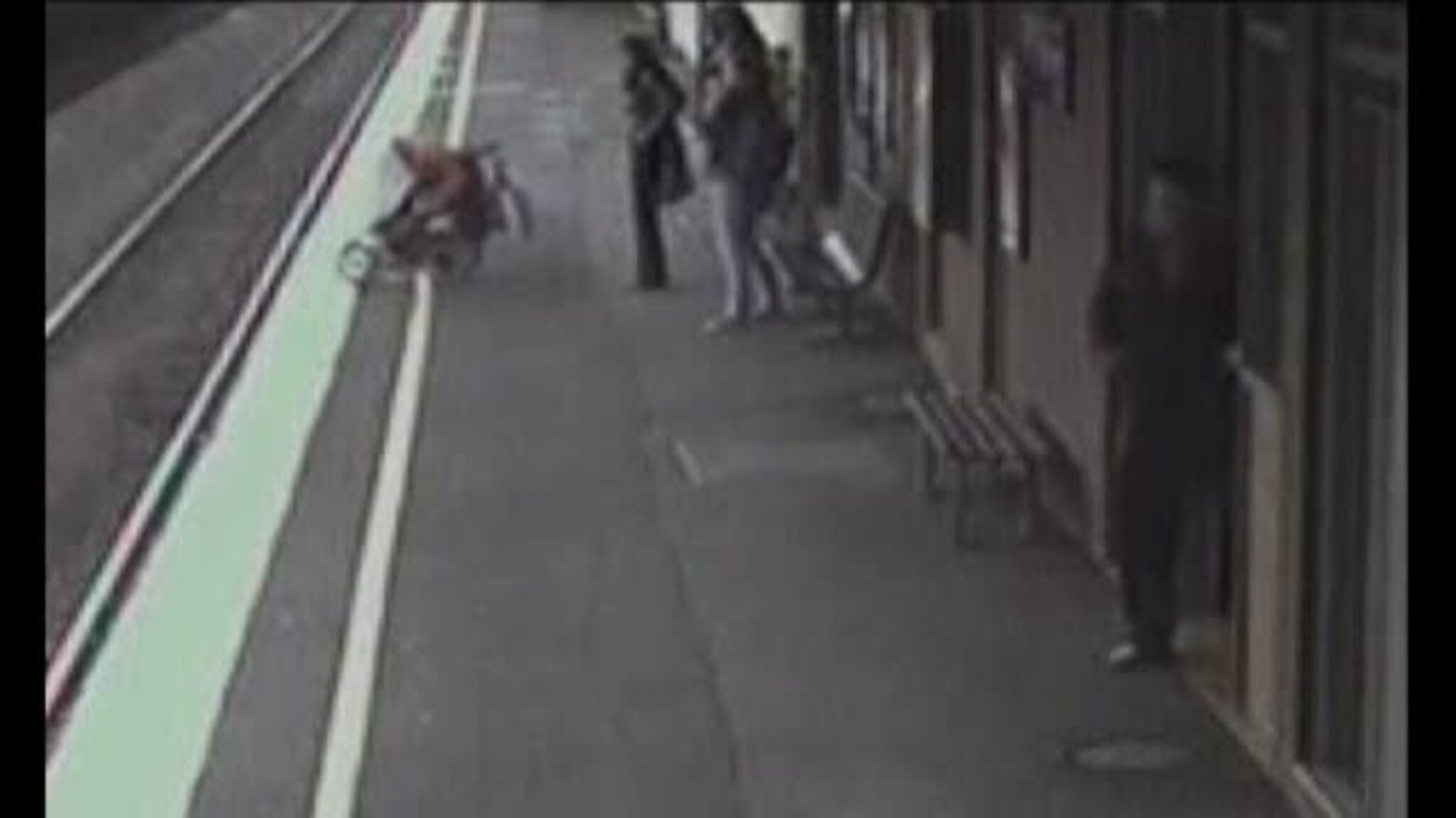 Baby påkjørt av toget