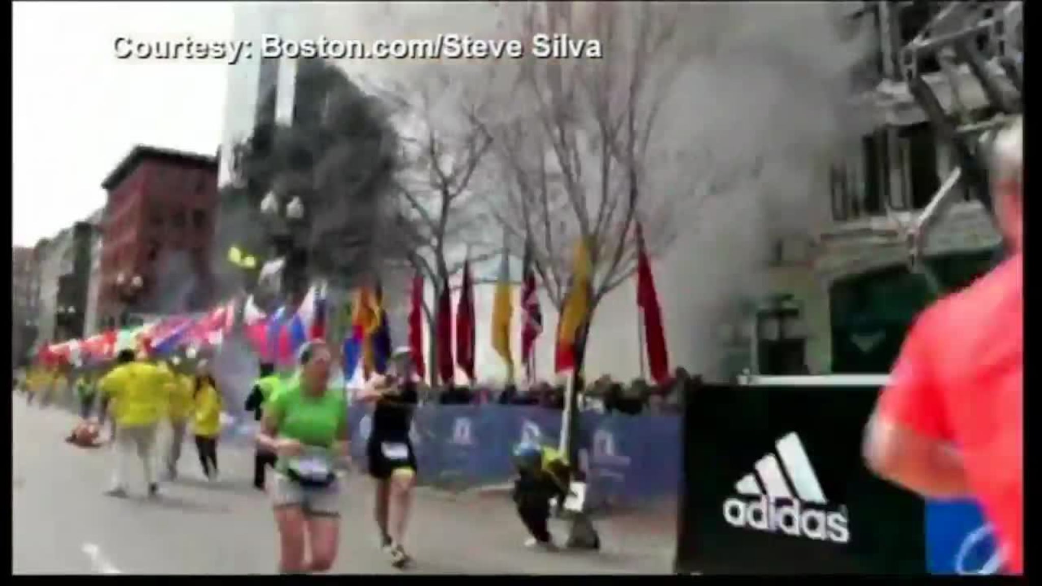 Her eksploderer bomben i Boston
