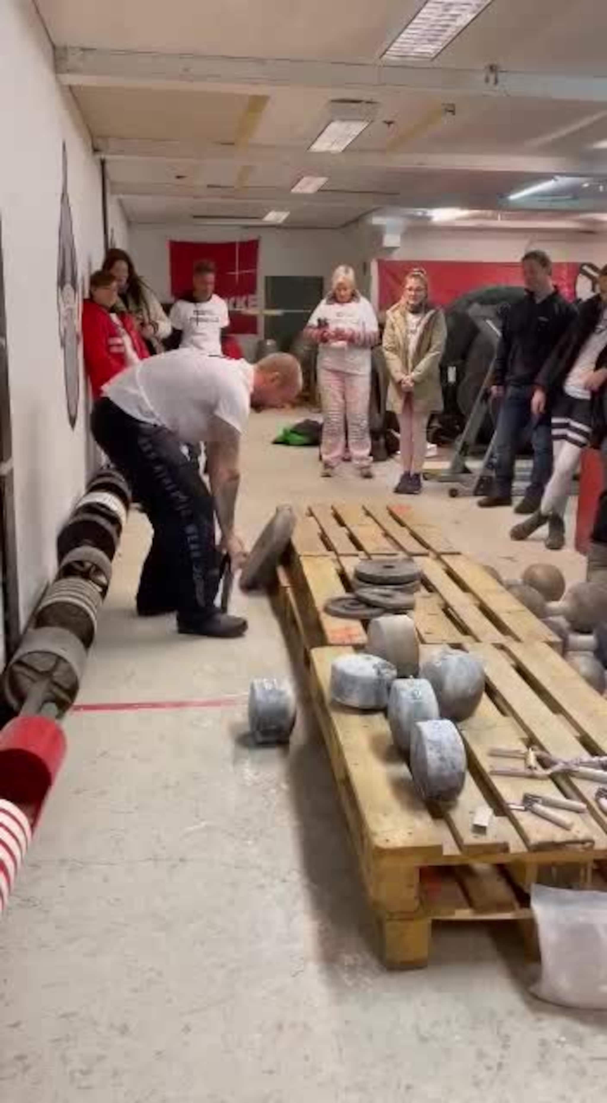 Video: Thomas Larsen i medley