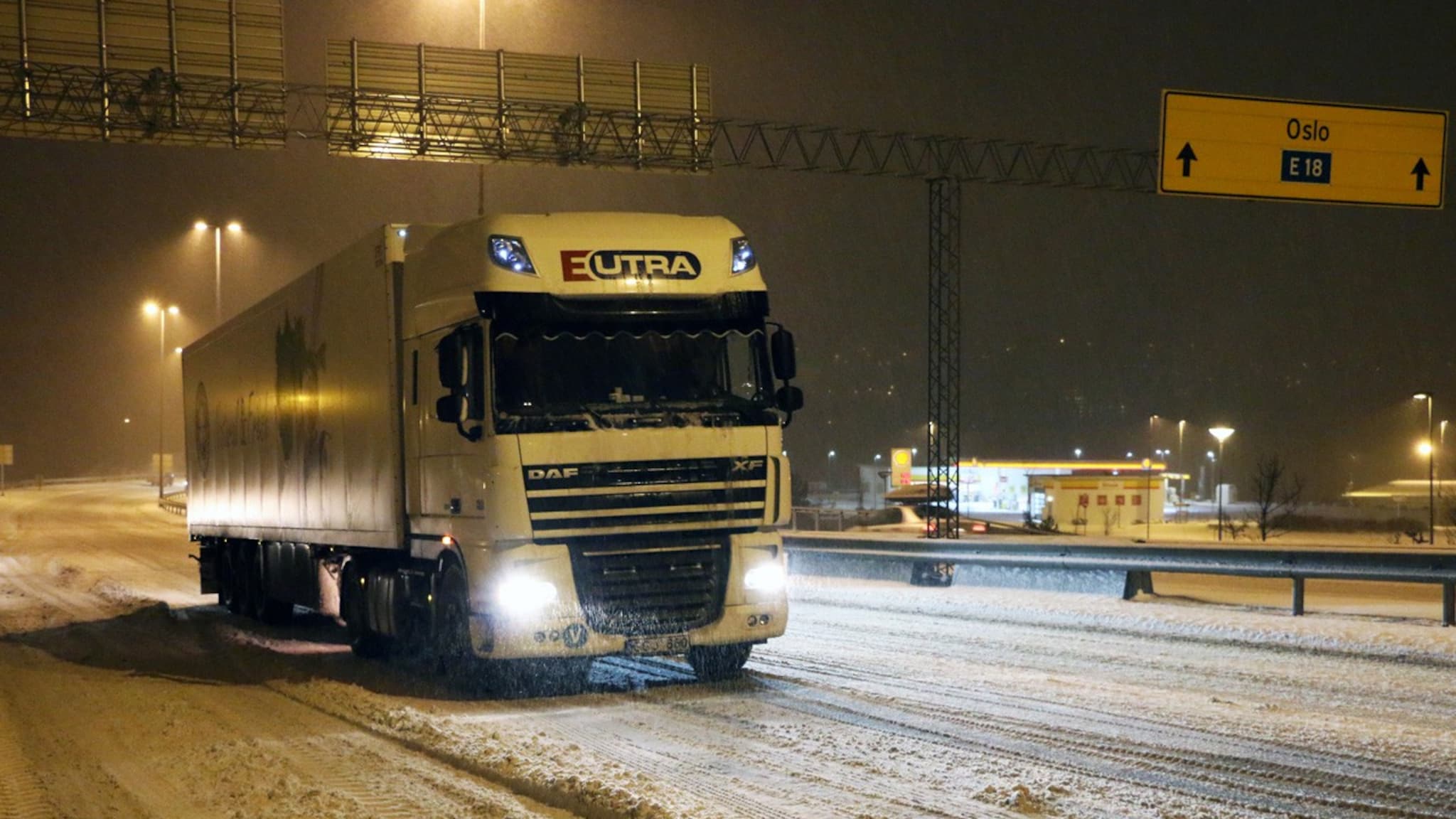 Trailer satt fast i Narviksbakken