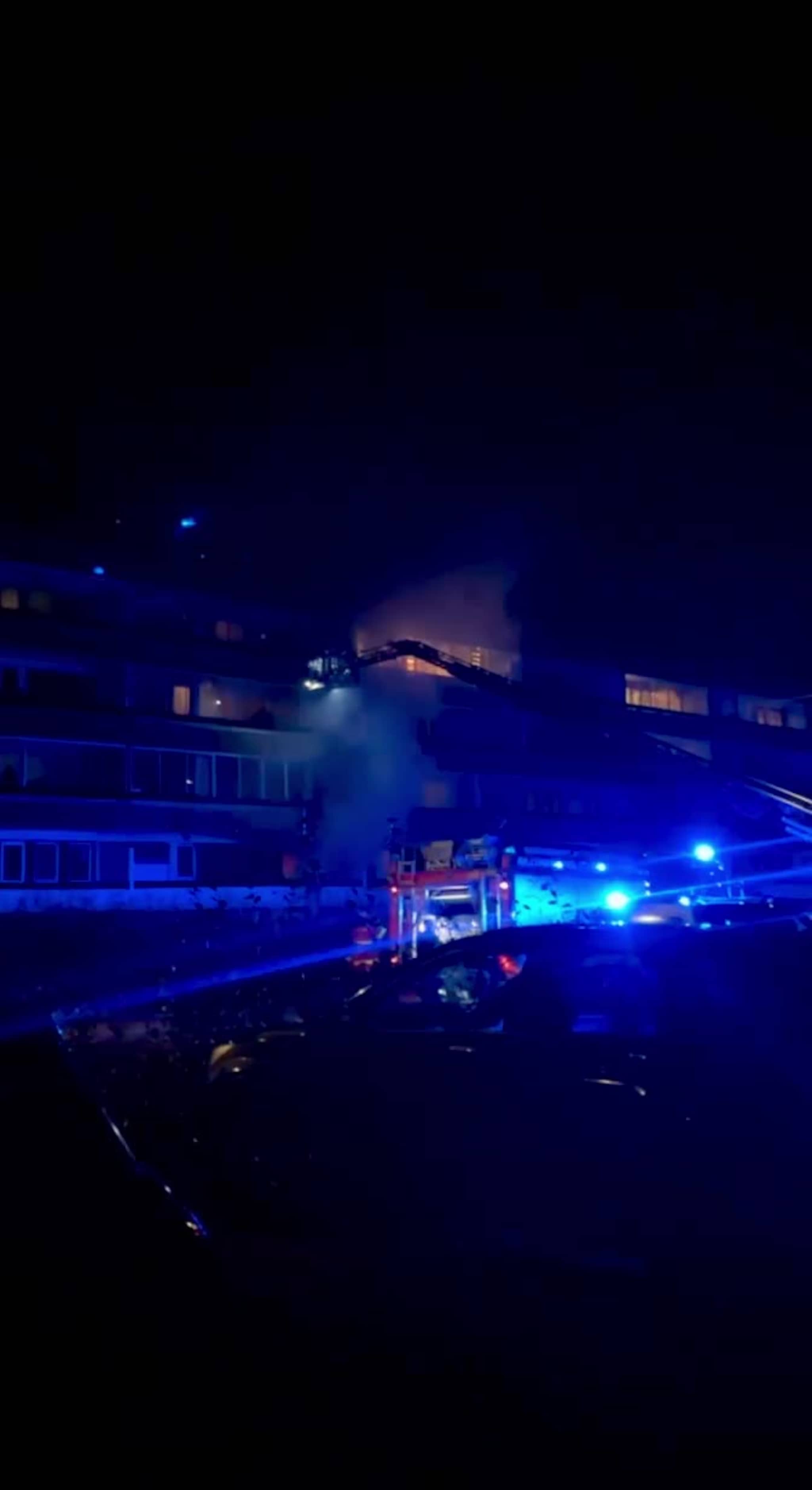 Brann i boligblokk på Slettheia
