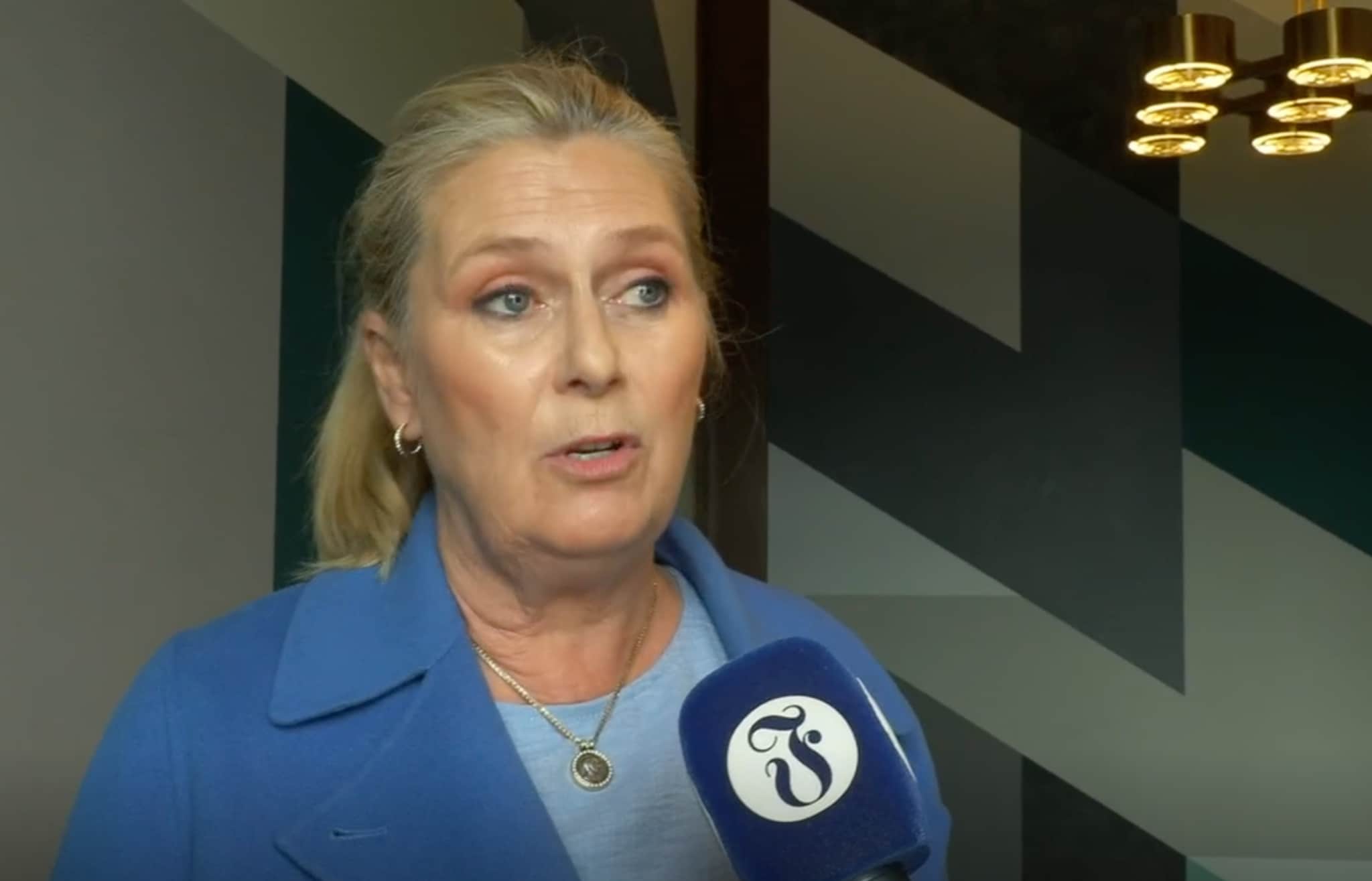 Statsforvalteren på vei inn i bystyremøte