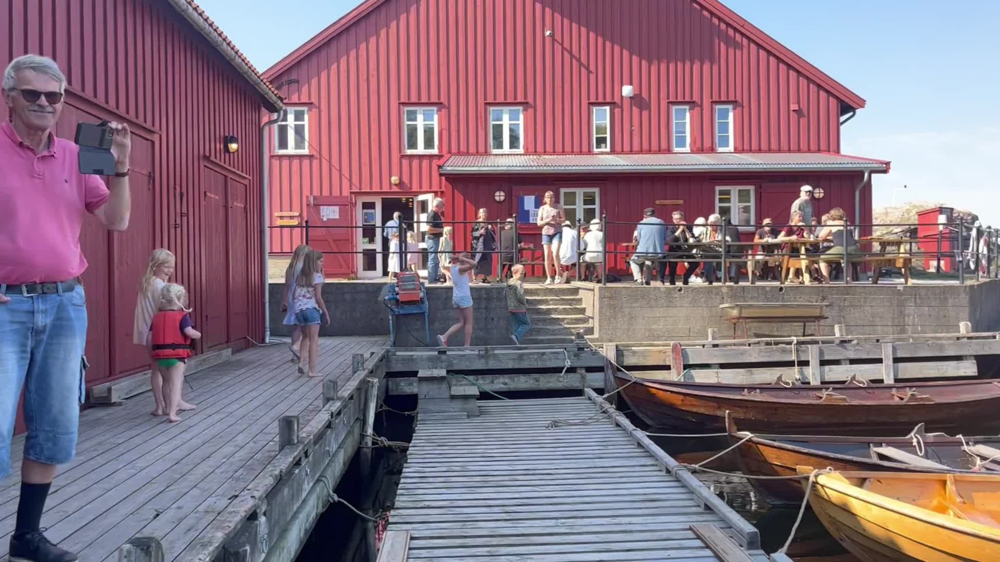Spiller på visefestival på Bragdøya