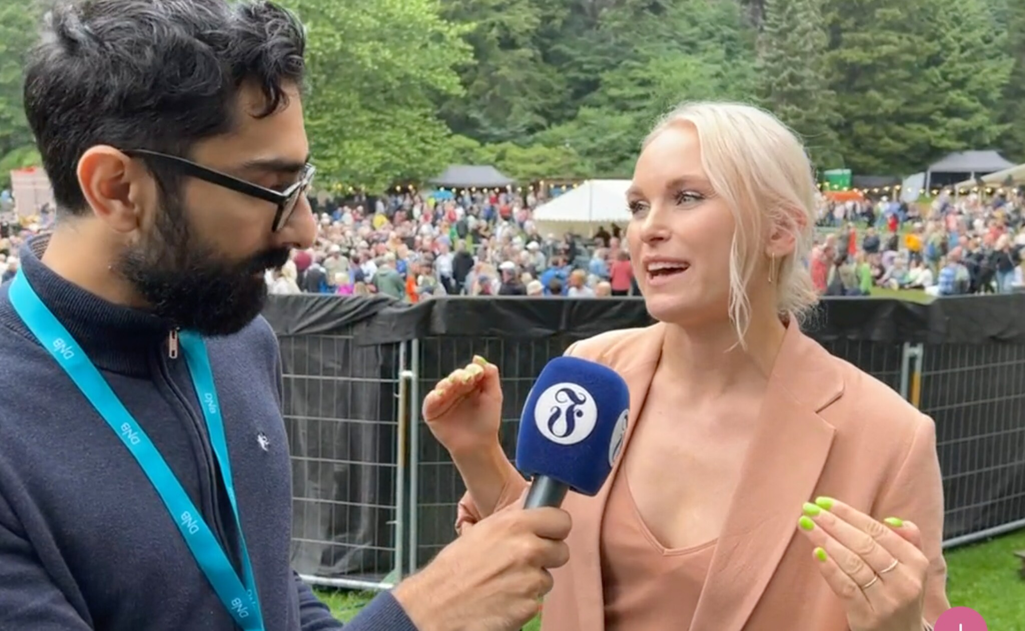Se direktesending med Eva Weel Skram