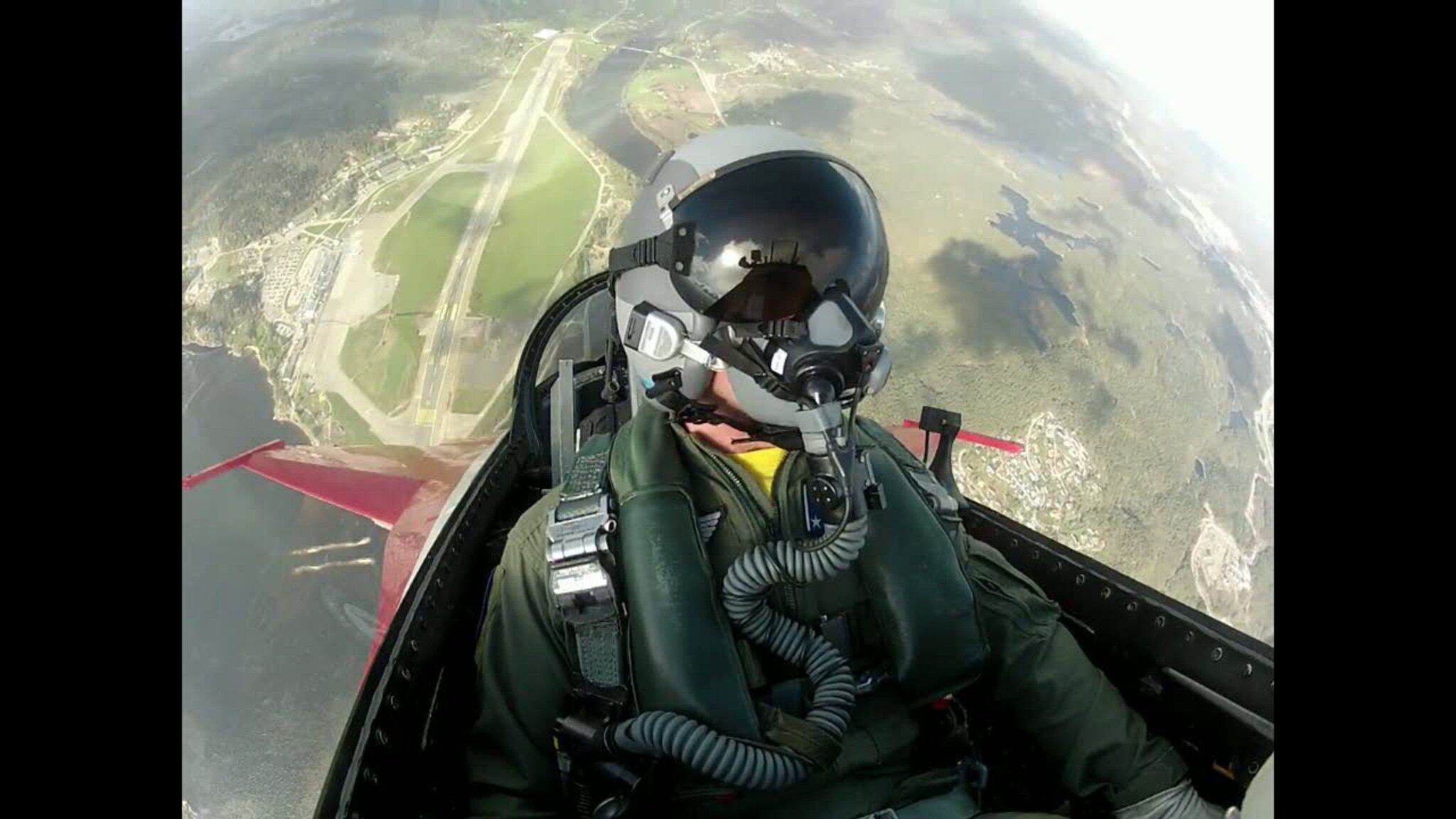 Her flyr han over Sørlandet