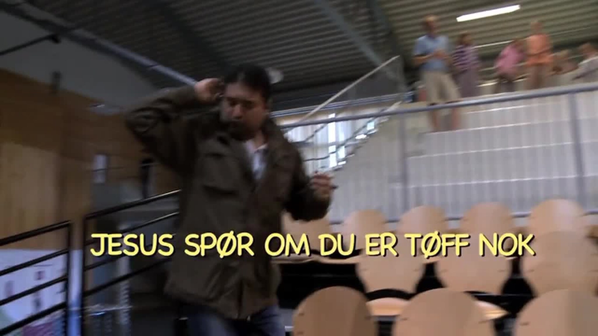 Landsfareren: Her fester de med menigheten i Lyngdal