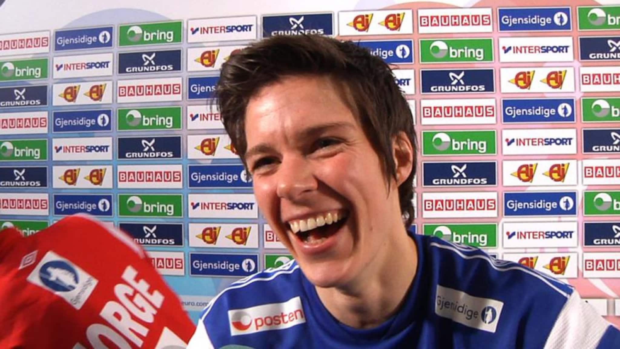 - Skal feire semifinale med brus og chips