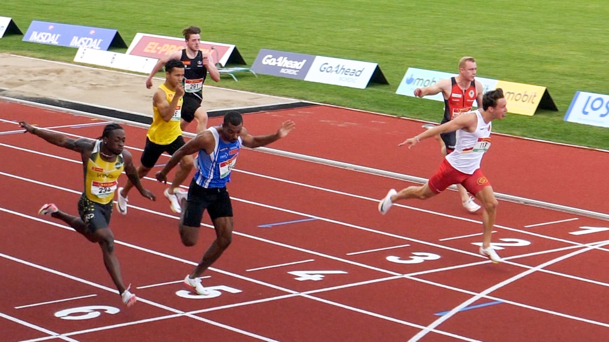 VIDEO: Her vinner Meinseth 100 meter på "hjemmebane"