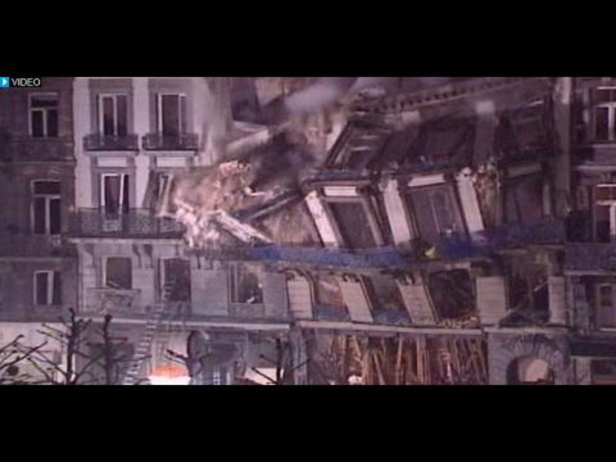 bygningkollaps embedd