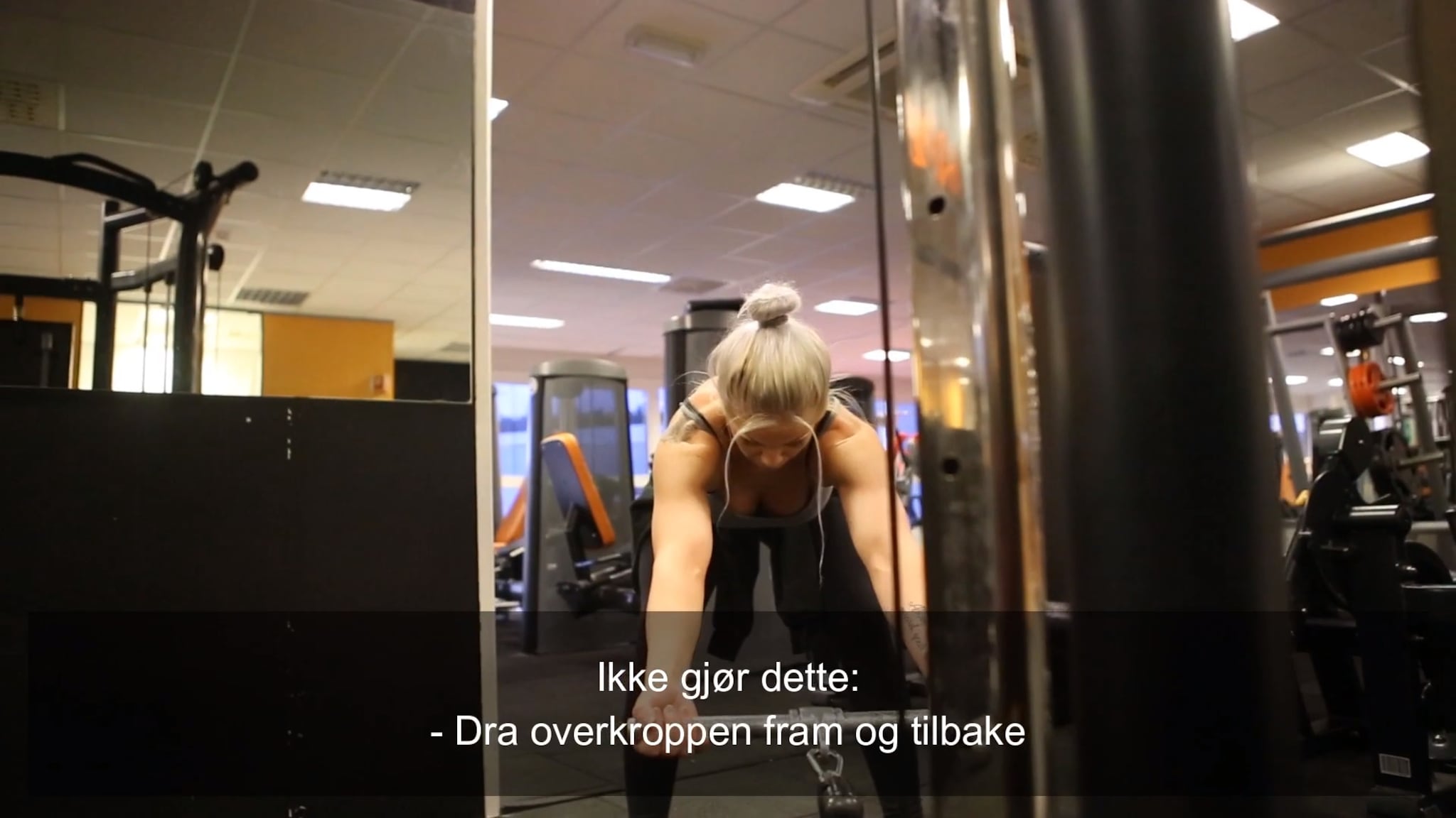 PT Julie Rafoss viser knebøy med kabel