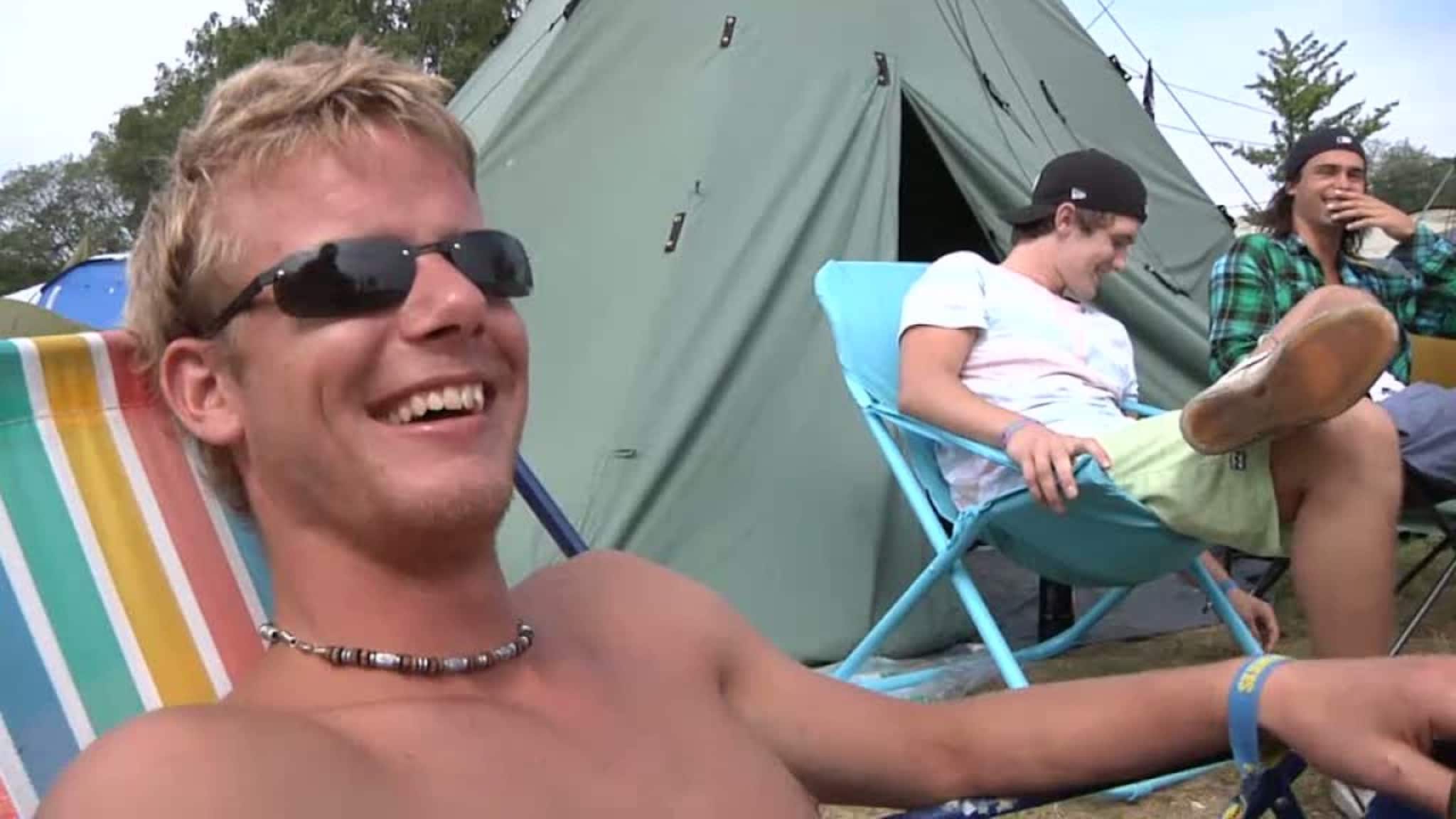 På Hove for å se på pupper