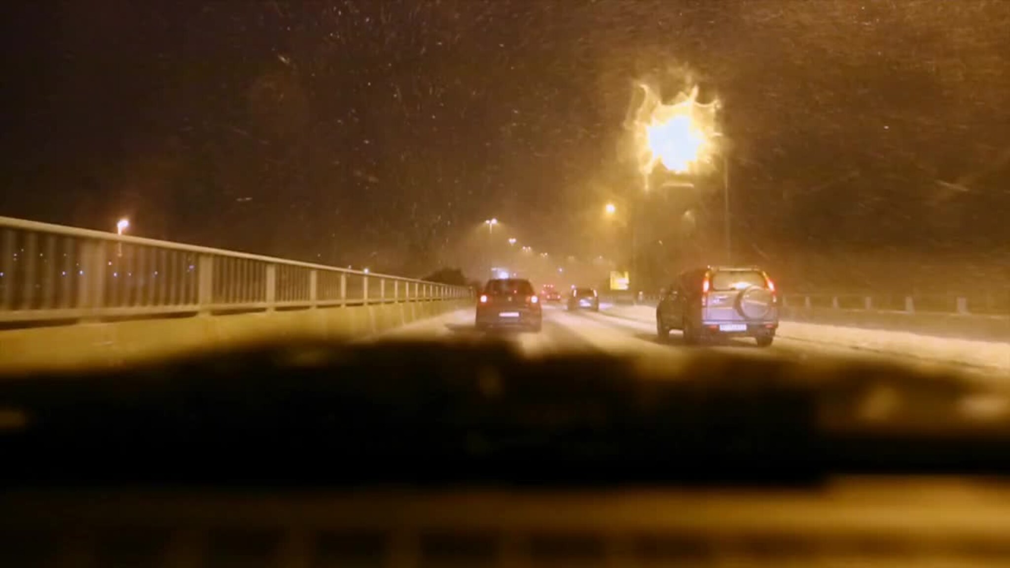 Slik gikk morgentrafikken i snøværet