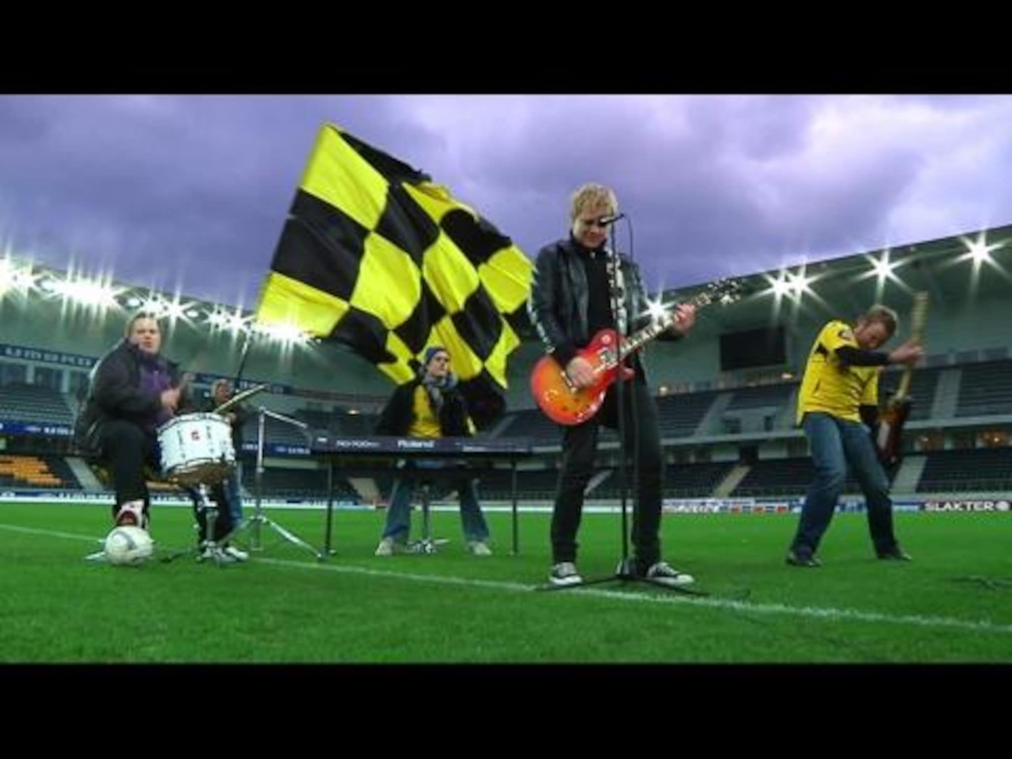 FotballFredags musikkvideo med målene fra i år