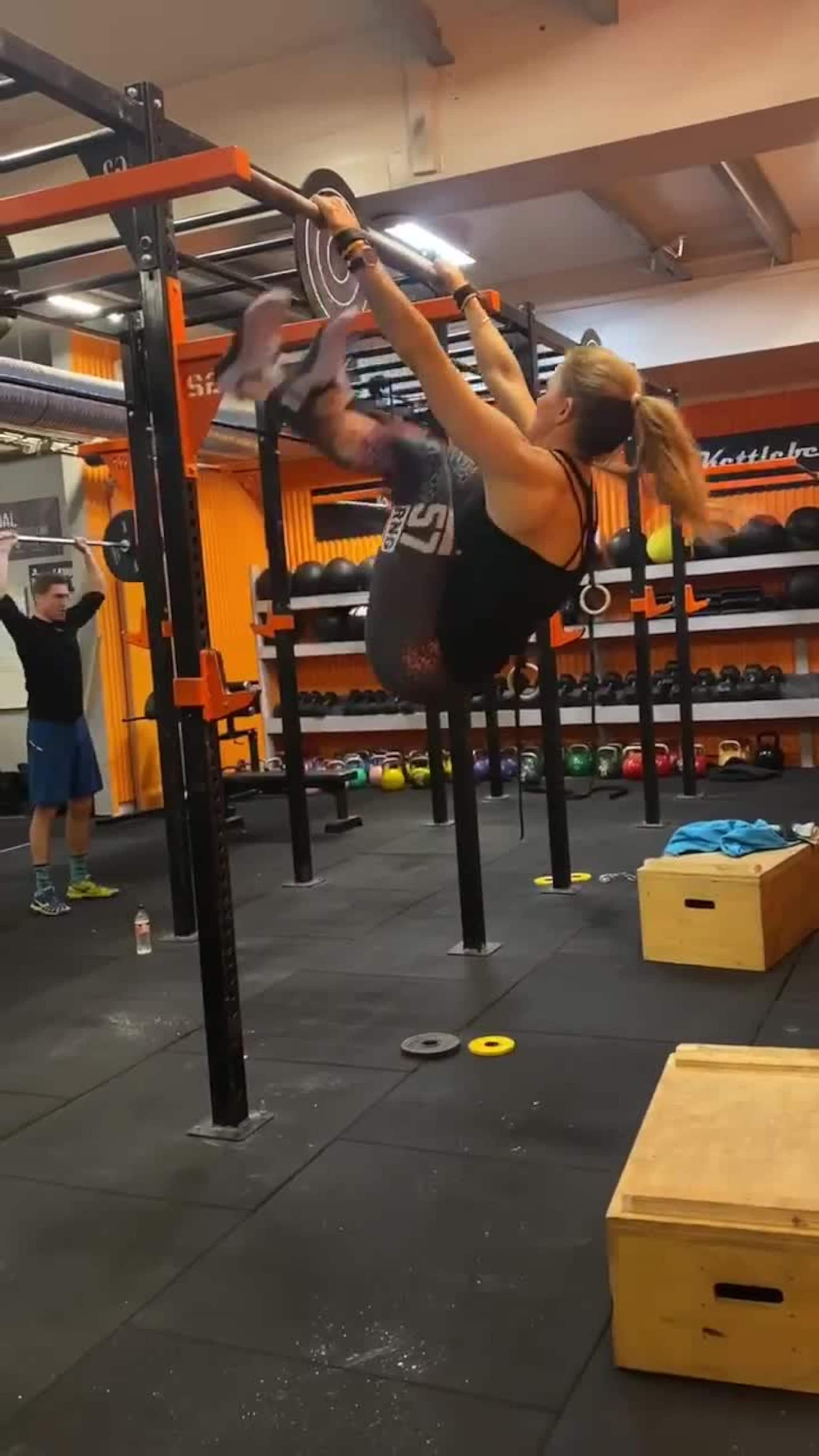 Walle Tjønnvåg med toes to bar