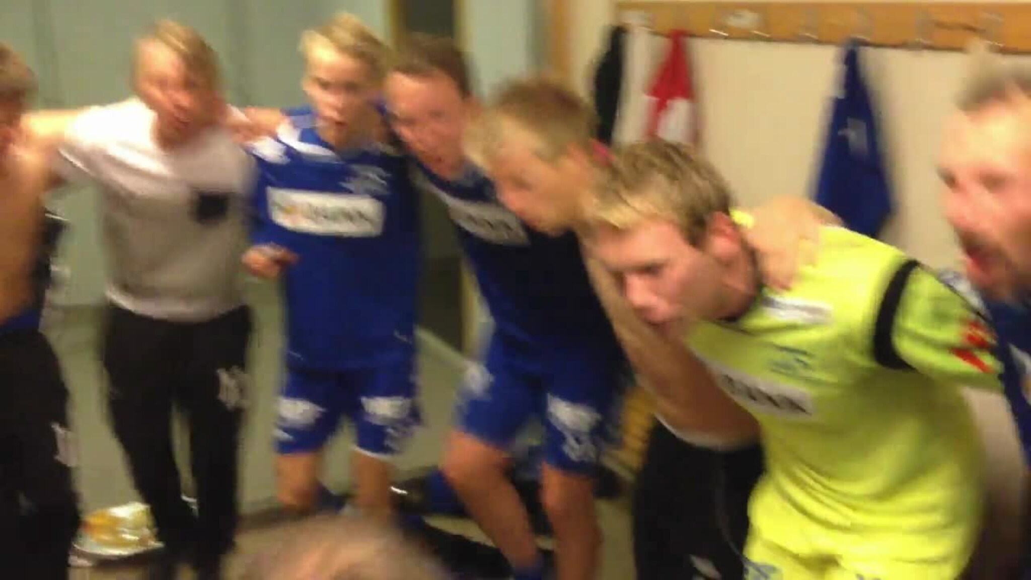 Jubelscenene i garderoben