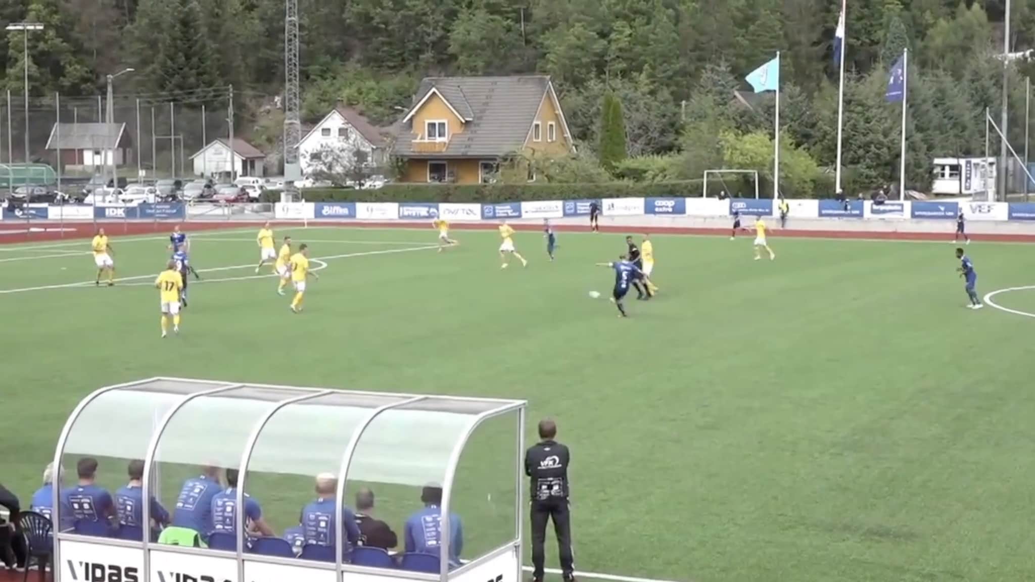Se Follerås sitt drømmetreff fra 30 meter