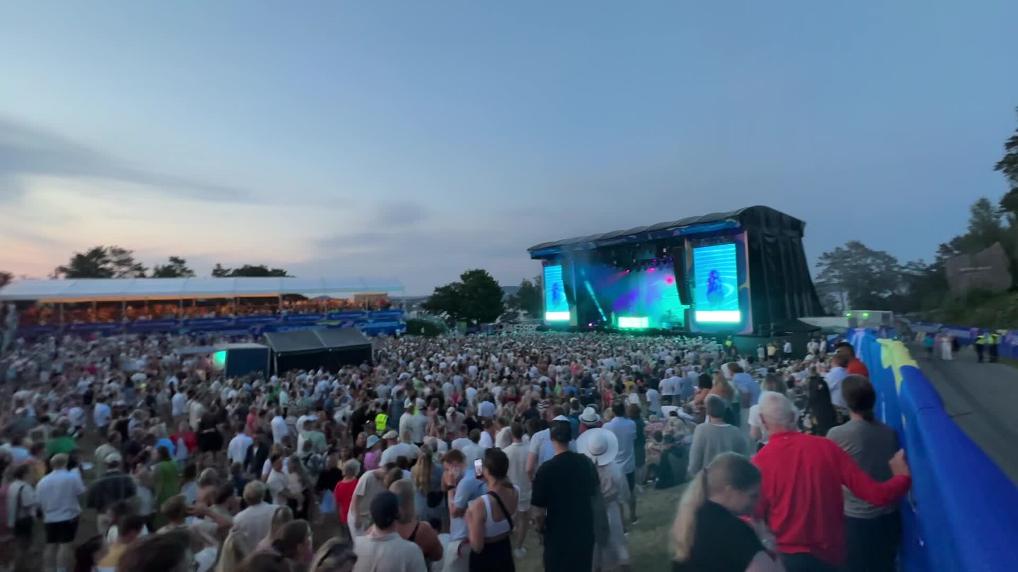 Astrid S 2 Sommerbris