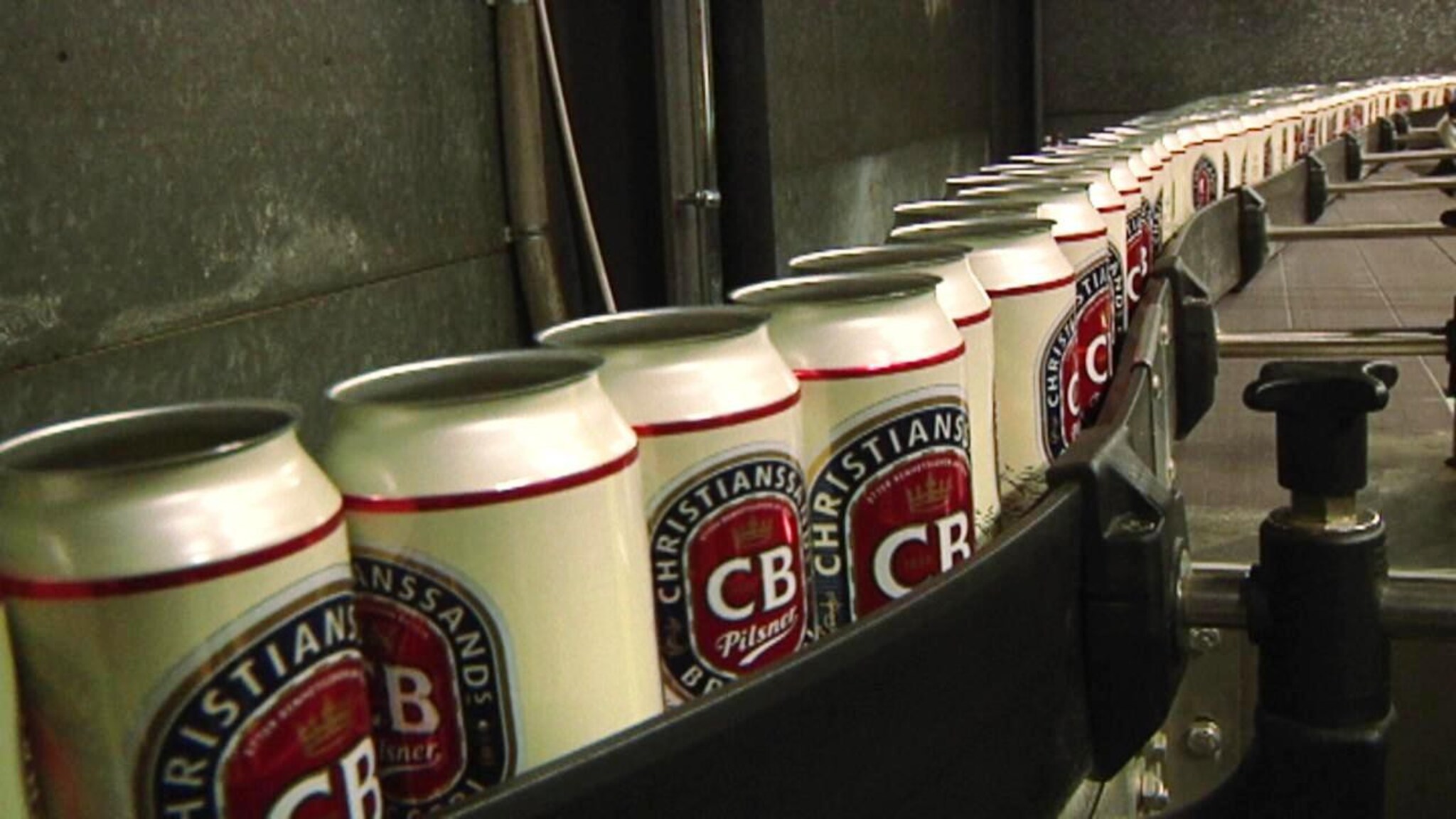 Slik tapper CB øl på boks