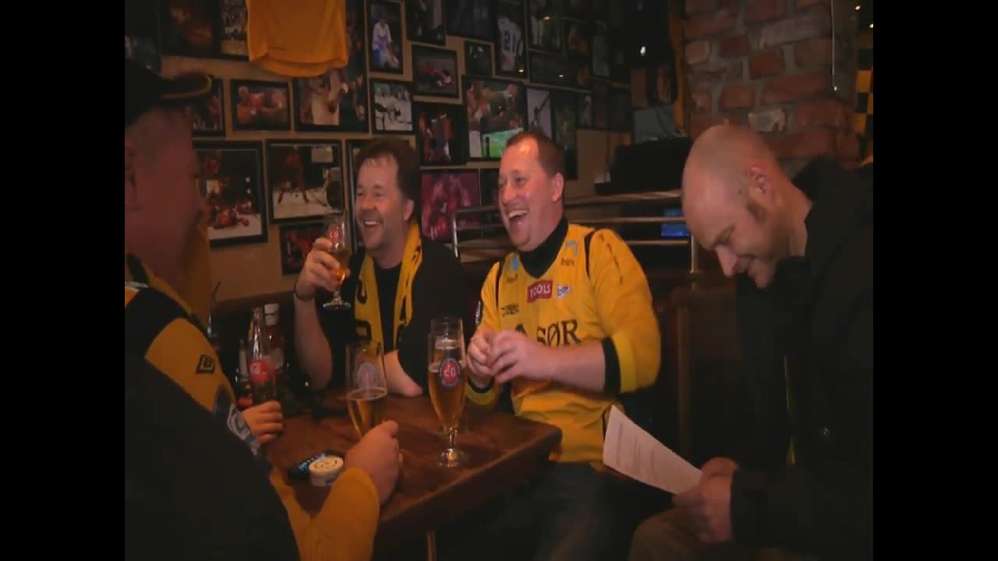 Se Tigerberget lade opp til kamp