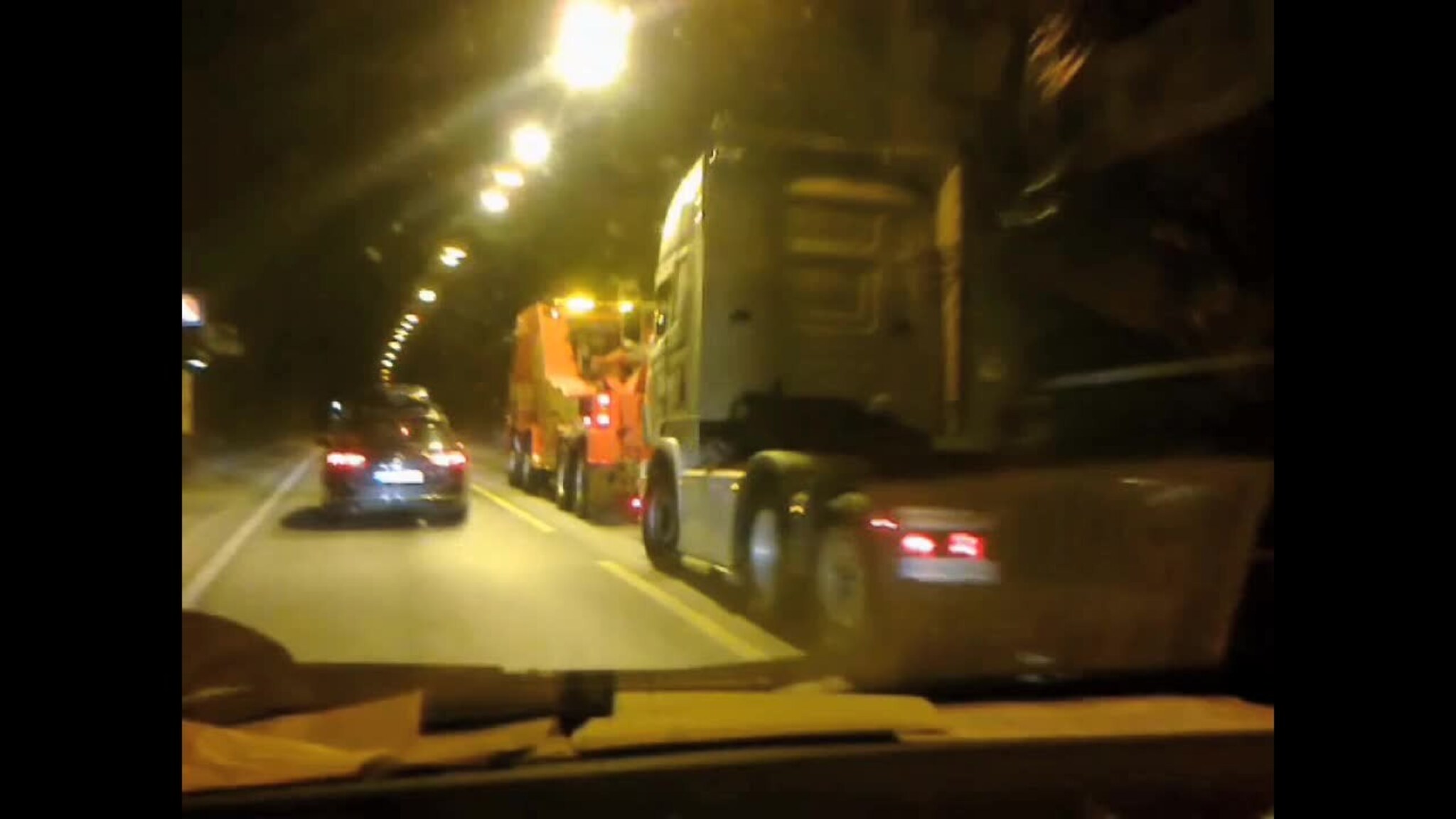 Sto fast i tunnel i flere timer