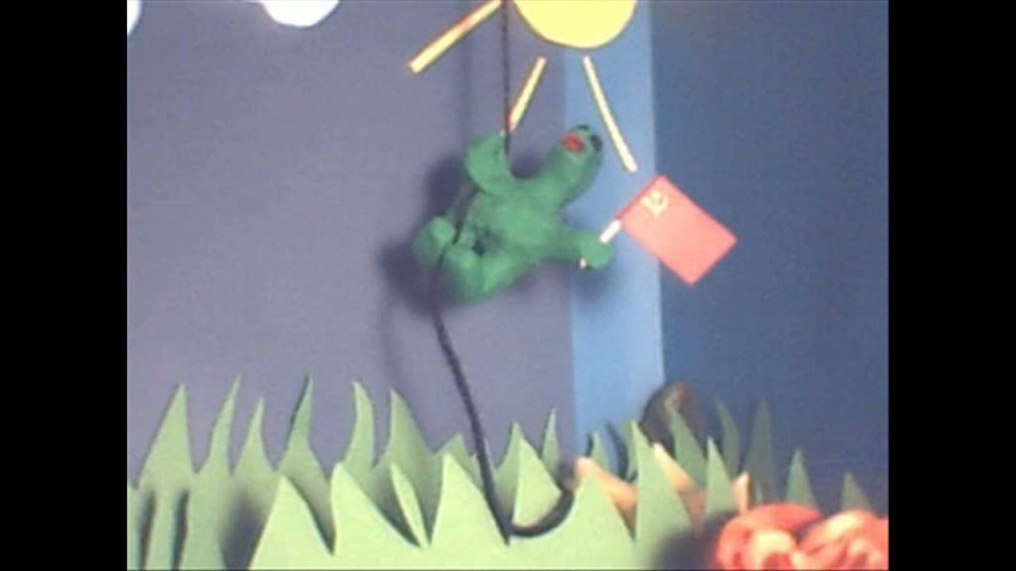 FILM 12: The black suitcase