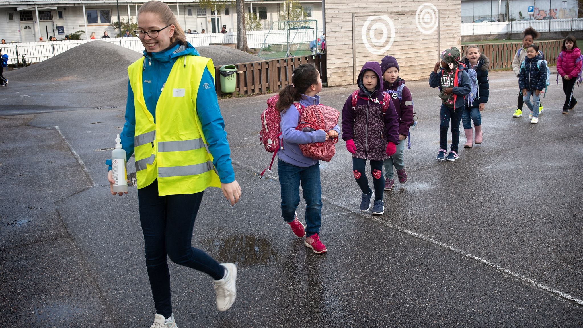 VIDEO: - Deilig og kjempegøy å begynne på skolen igjen!