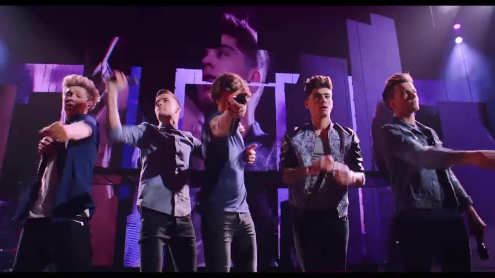 "One Direction: This is us"