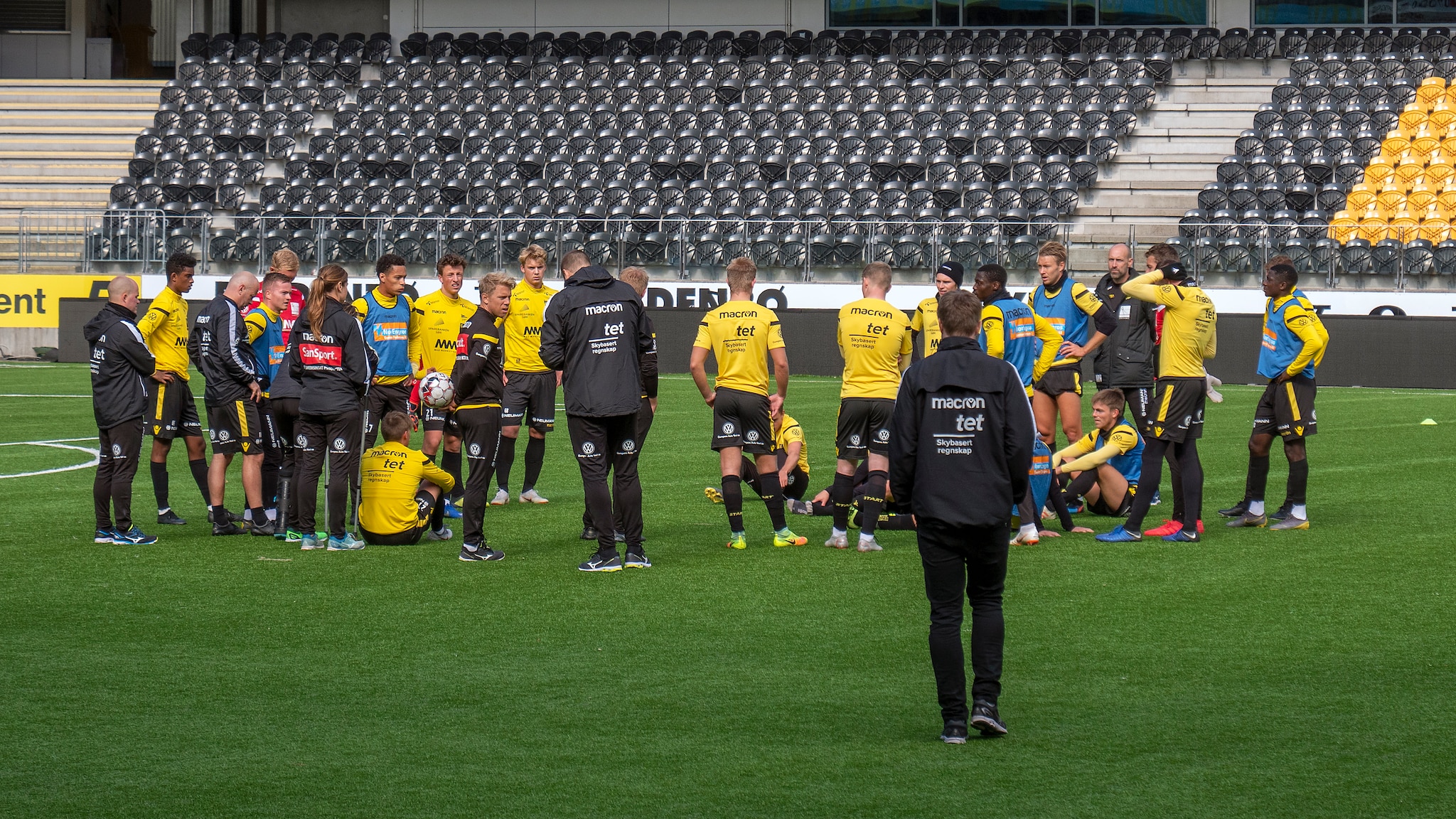Få reaksjoner fra spillere og trenere