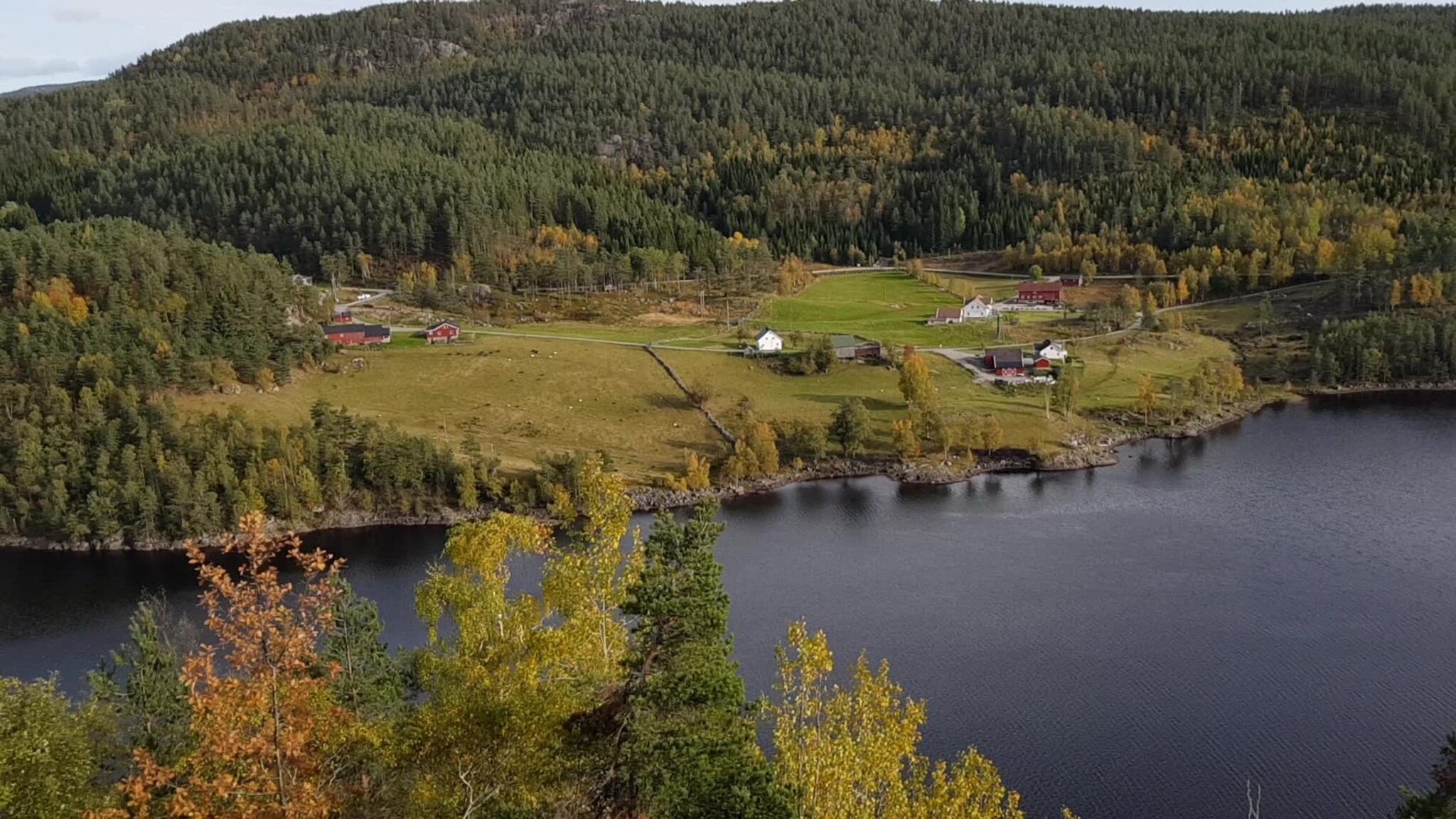 Se vår stemningsrapport fra Eikerapen