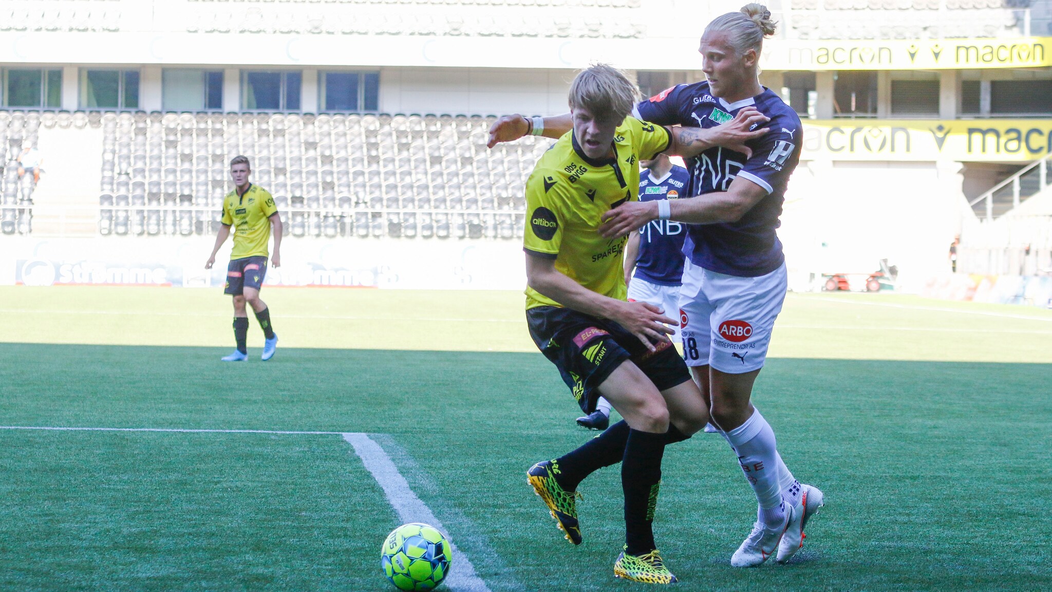 DIREKTE: Vi sender fra pausen mellom Start og Strømsgodset